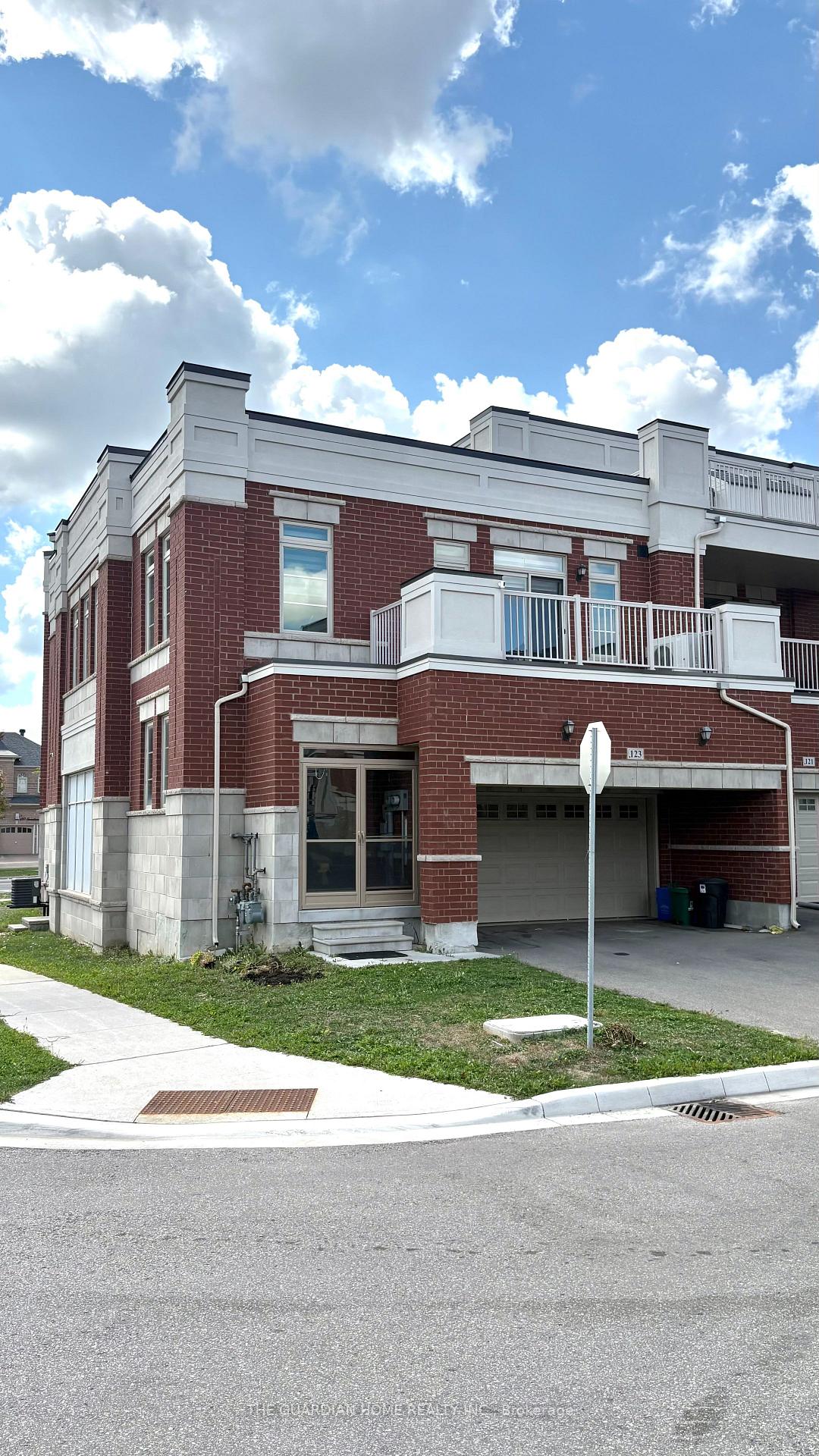 Photo 2 of 123 Luzon Avenue, Markham, Box Grove — HOMEH