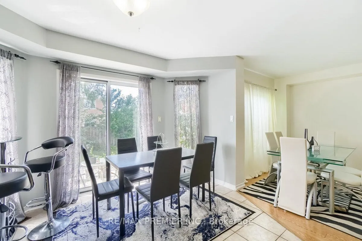 Photo 11 of 193 Roxbury Street, Markham, Rouge River Estates — HOMEH