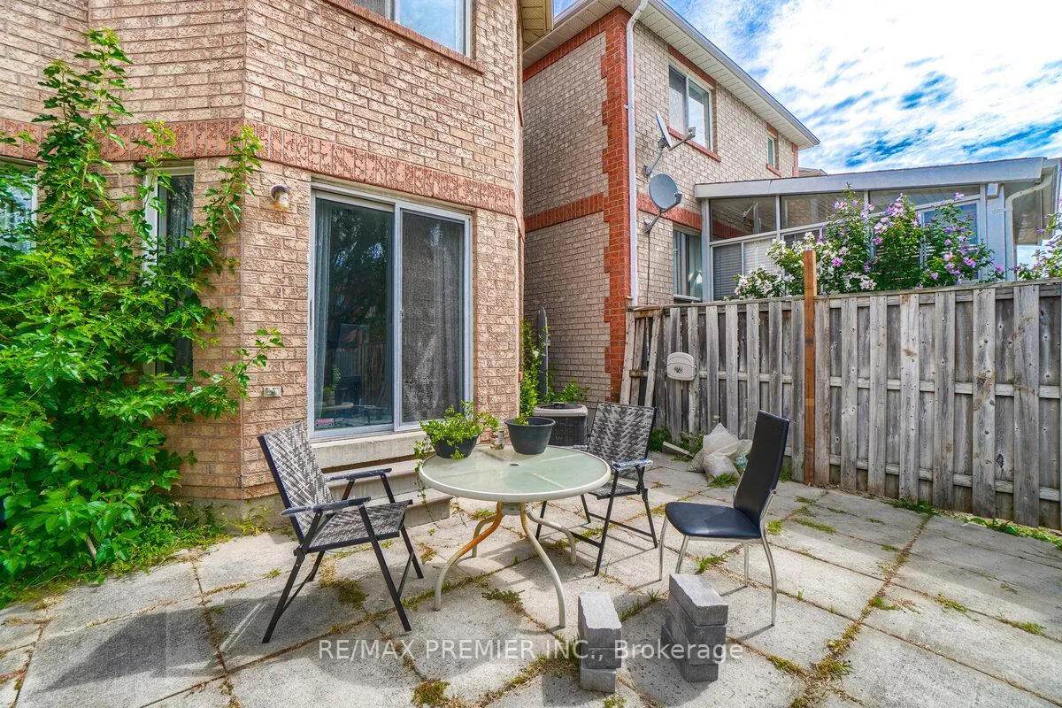 Photo 36 of 193 Roxbury Street, Markham, Rouge River Estates — HOMEH
