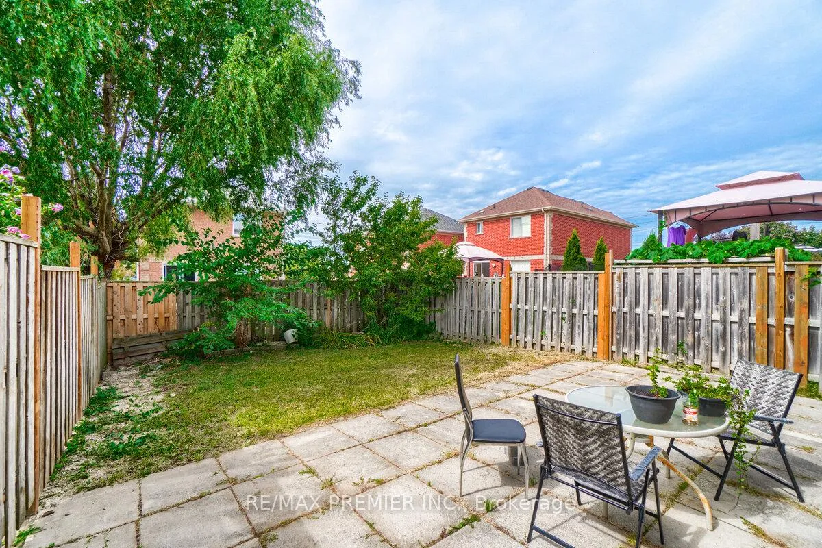 Photo 37 of 193 Roxbury Street, Markham, Rouge River Estates — HOMEH