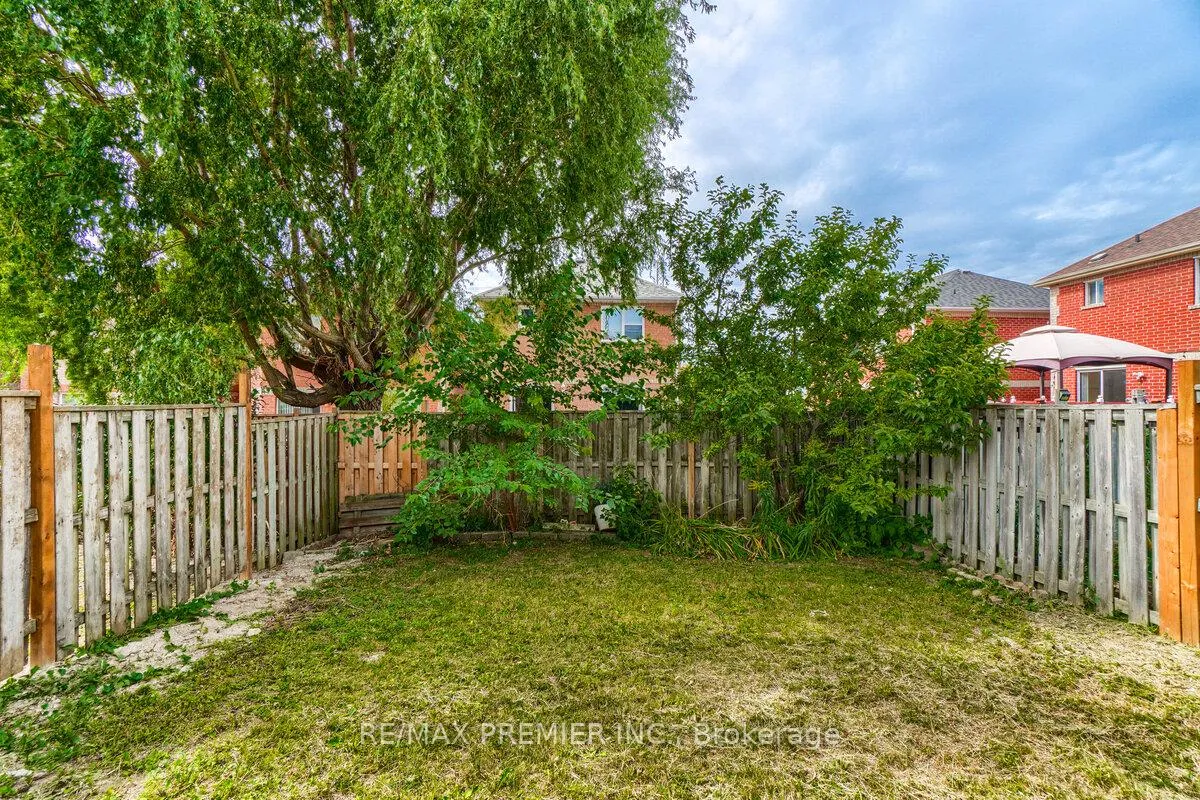 Photo 38 of 193 Roxbury Street, Markham, Rouge River Estates — HOMEH