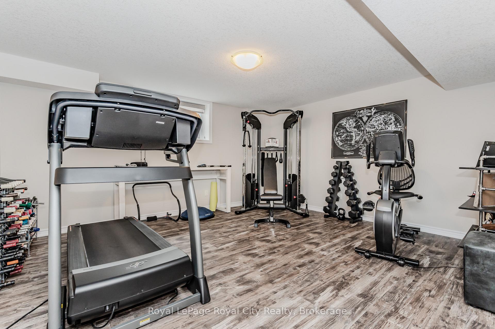Photo 11 of 213 Tremaine Crescent, Kitchener — HOMEH