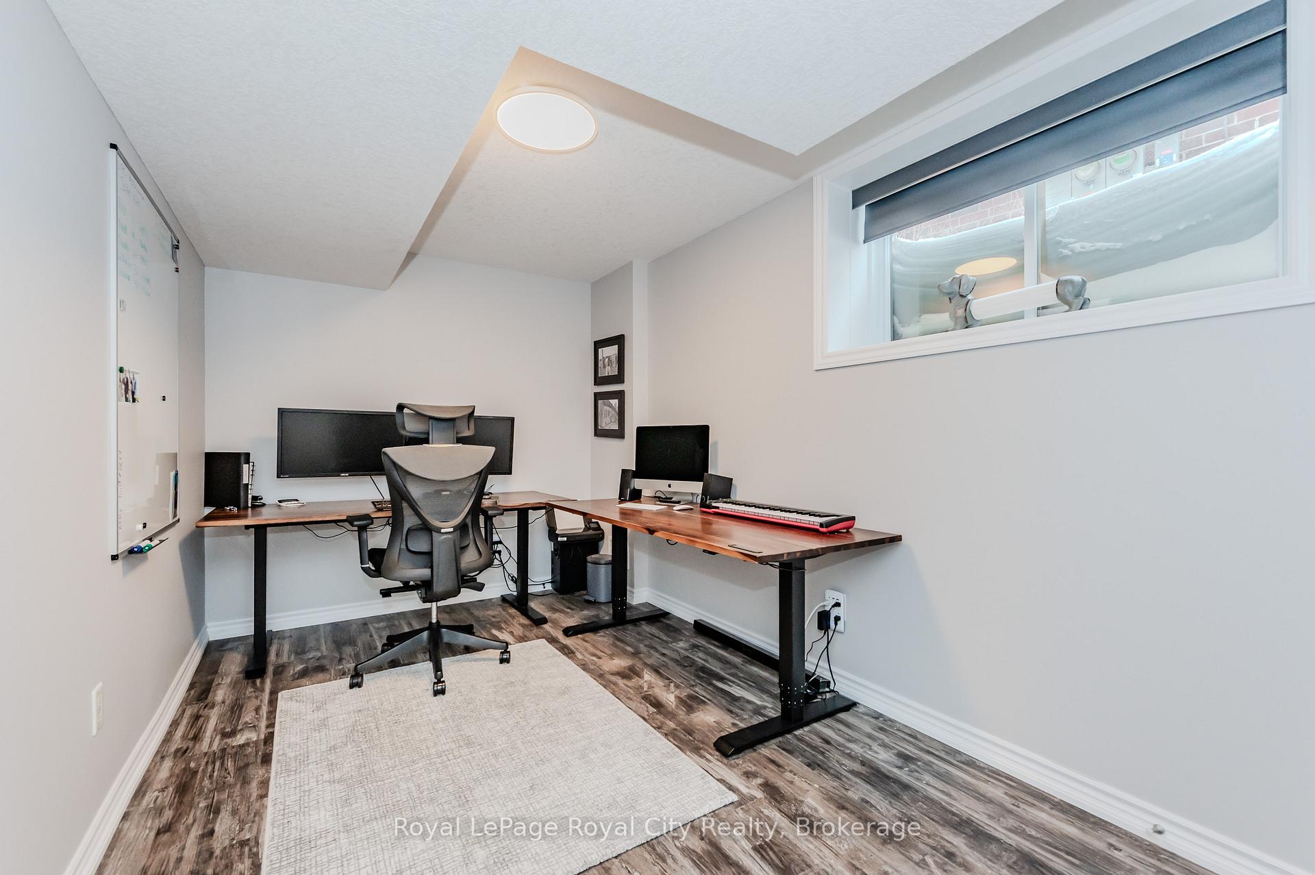 Photo 13 of 213 Tremaine Crescent, Kitchener — HOMEH