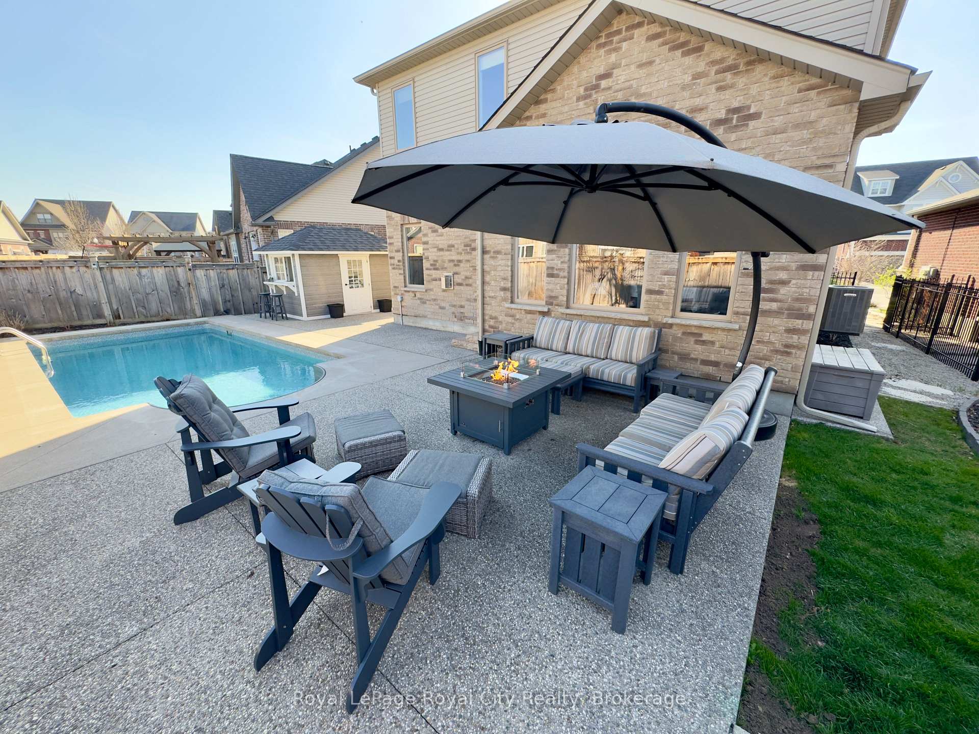 Photo 17 of 213 Tremaine Crescent, Kitchener — HOMEH
