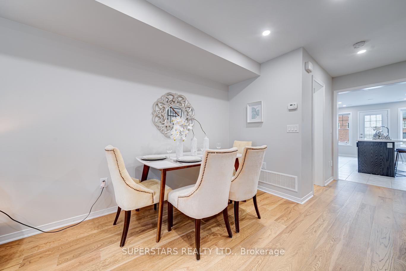 Photo 9 of 52 Truchard Avenue, Markham, Berczy — HOMEH