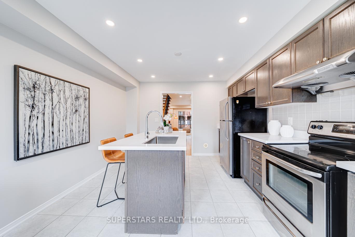 Photo 11 of 52 Truchard Avenue, Markham, Berczy — HOMEH
