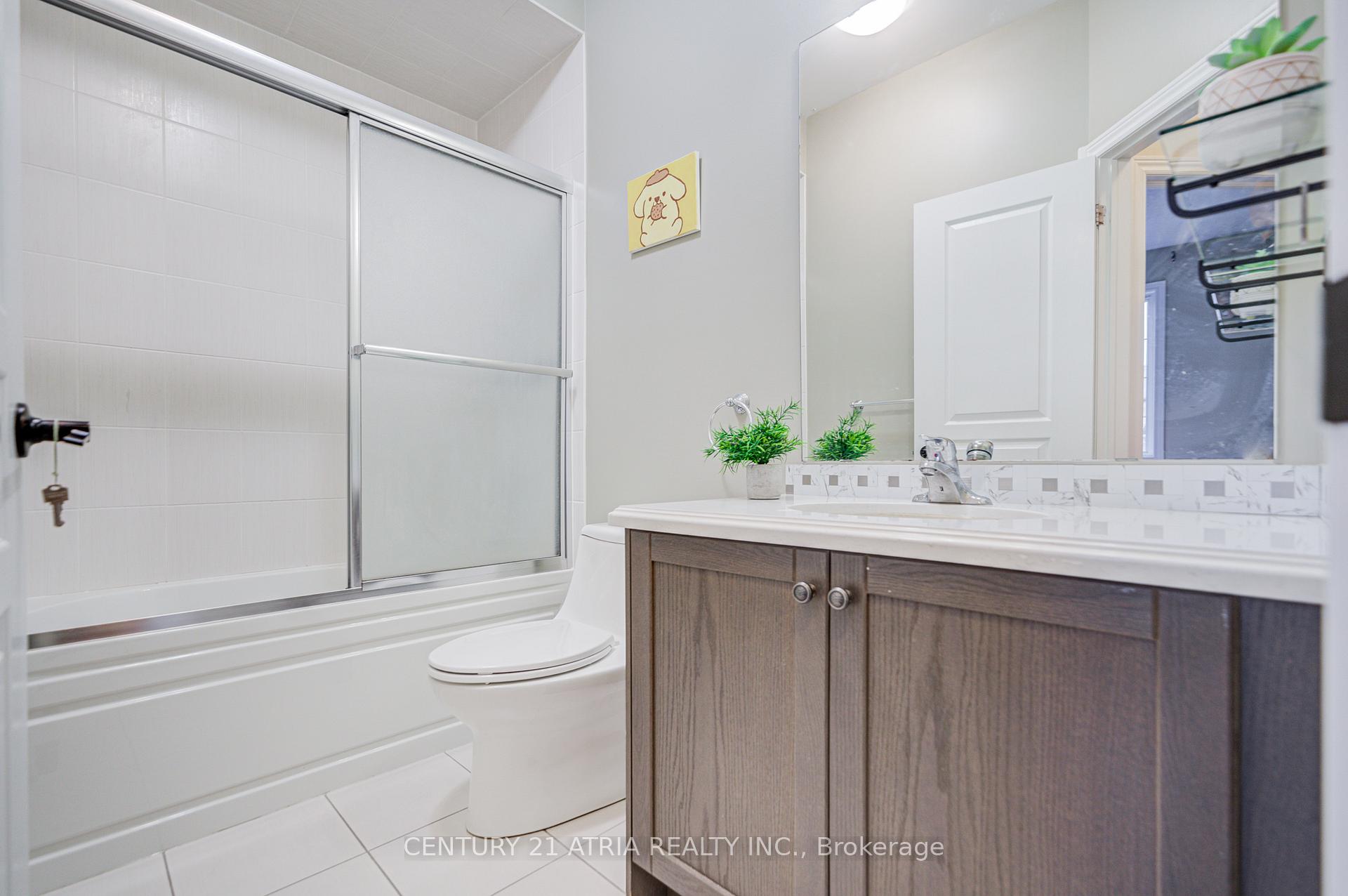 Photo 31 of 56 Harbord Street, Markham, Berczy — HOMEH