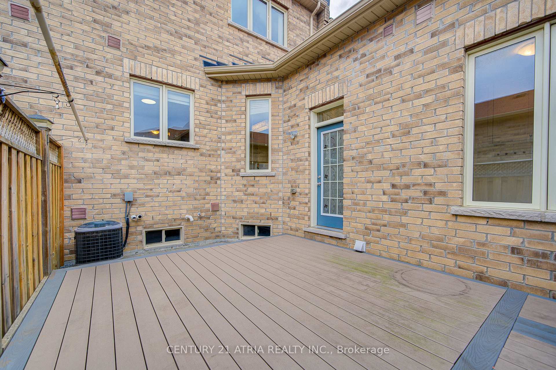 Photo 39 of 56 Harbord Street, Markham, Berczy — HOMEH