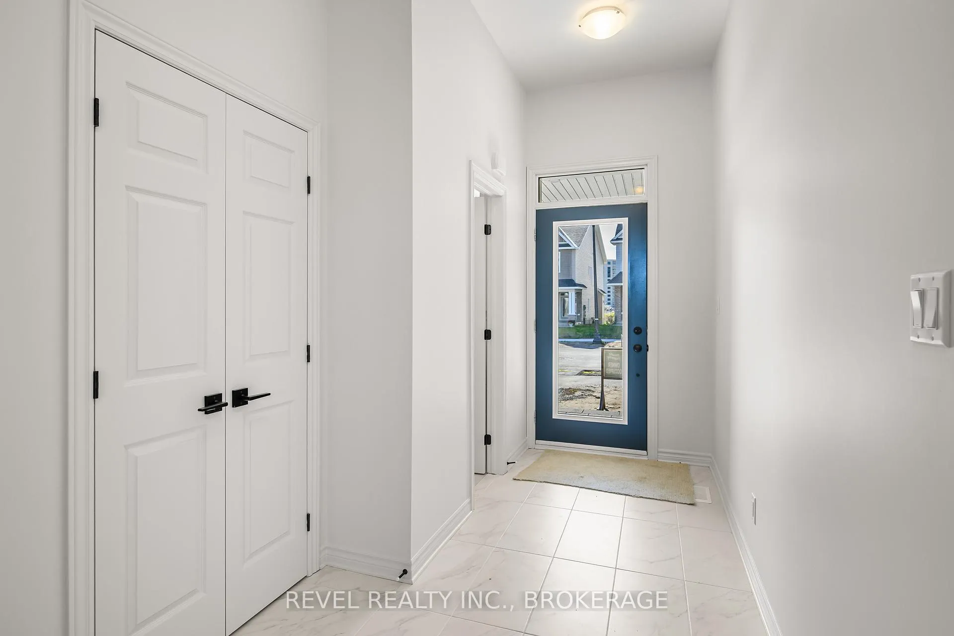 Photo 2 of 1413 Demers Avenue, Kingston, East Gardiners Rd — HOMEH