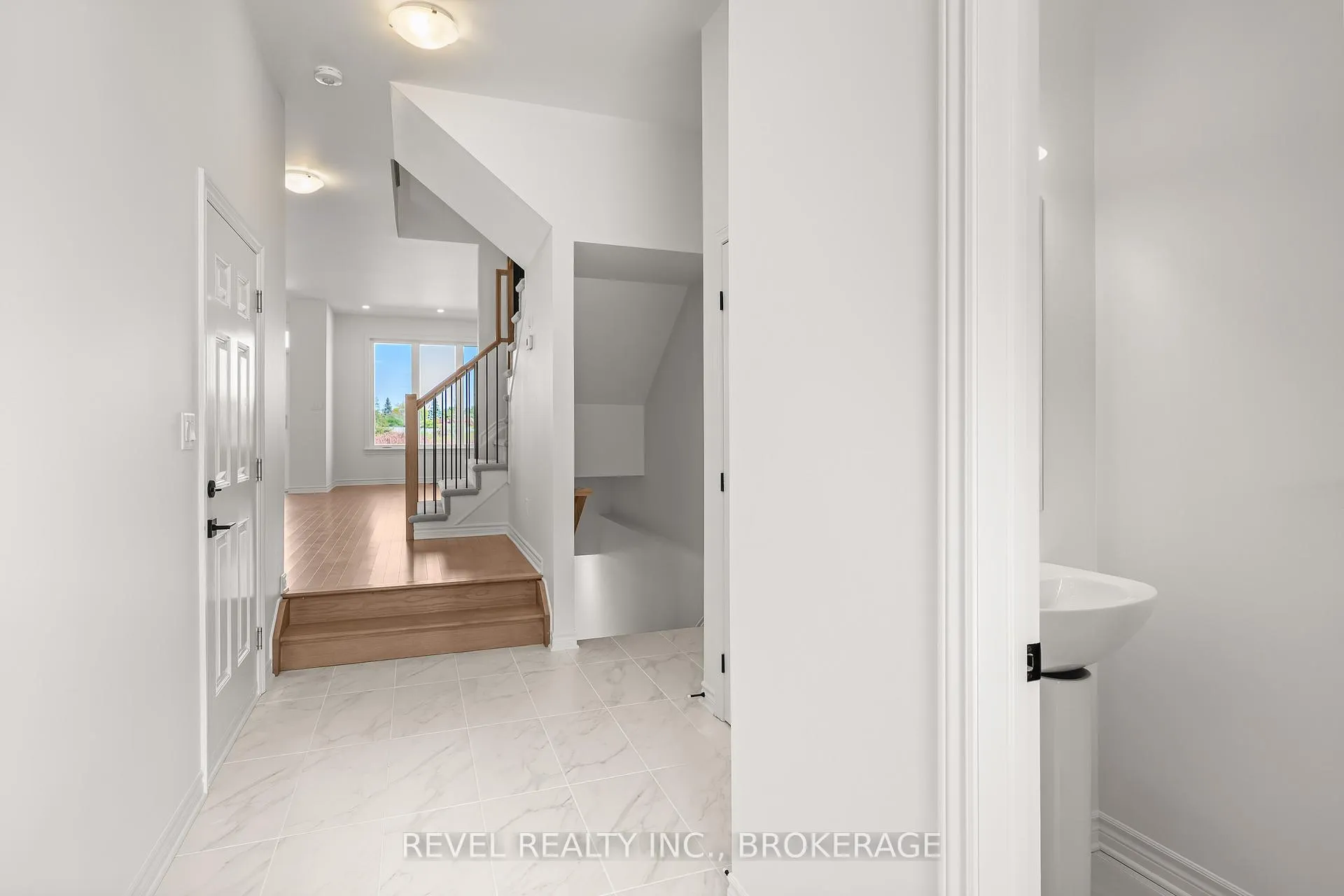 Photo 3 of 1413 Demers Avenue, Kingston, East Gardiners Rd — HOMEH
