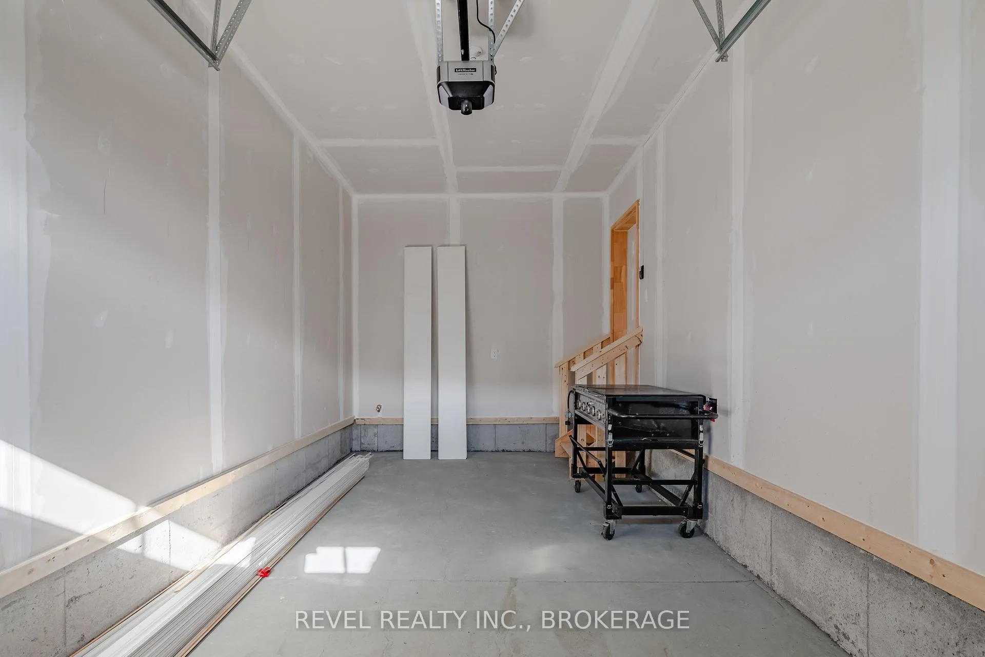 Photo 28 of 1413 Demers Avenue, Kingston, East Gardiners Rd — HOMEH