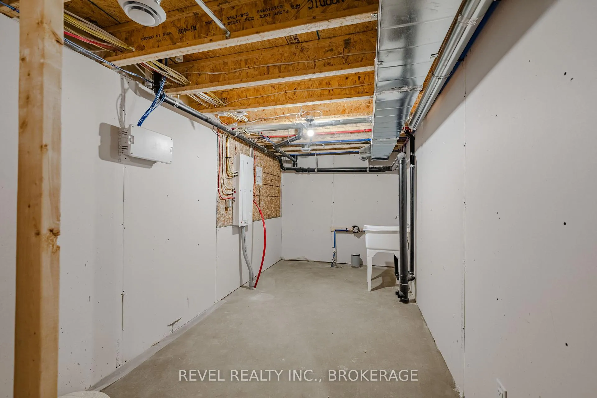 Photo 30 of 1413 Demers Avenue, Kingston, East Gardiners Rd — HOMEH