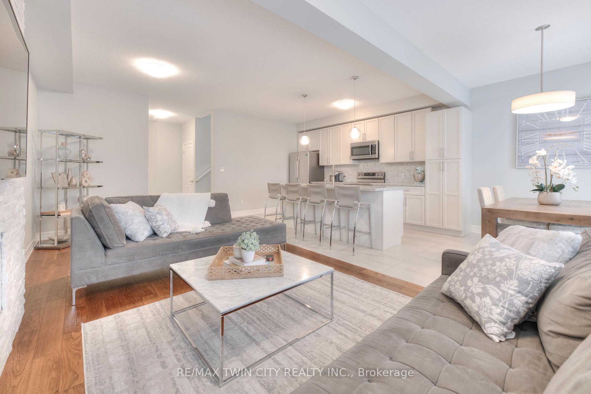Photo 20 of 7 Pondcliffe Drive, Kitchener — HOMEH