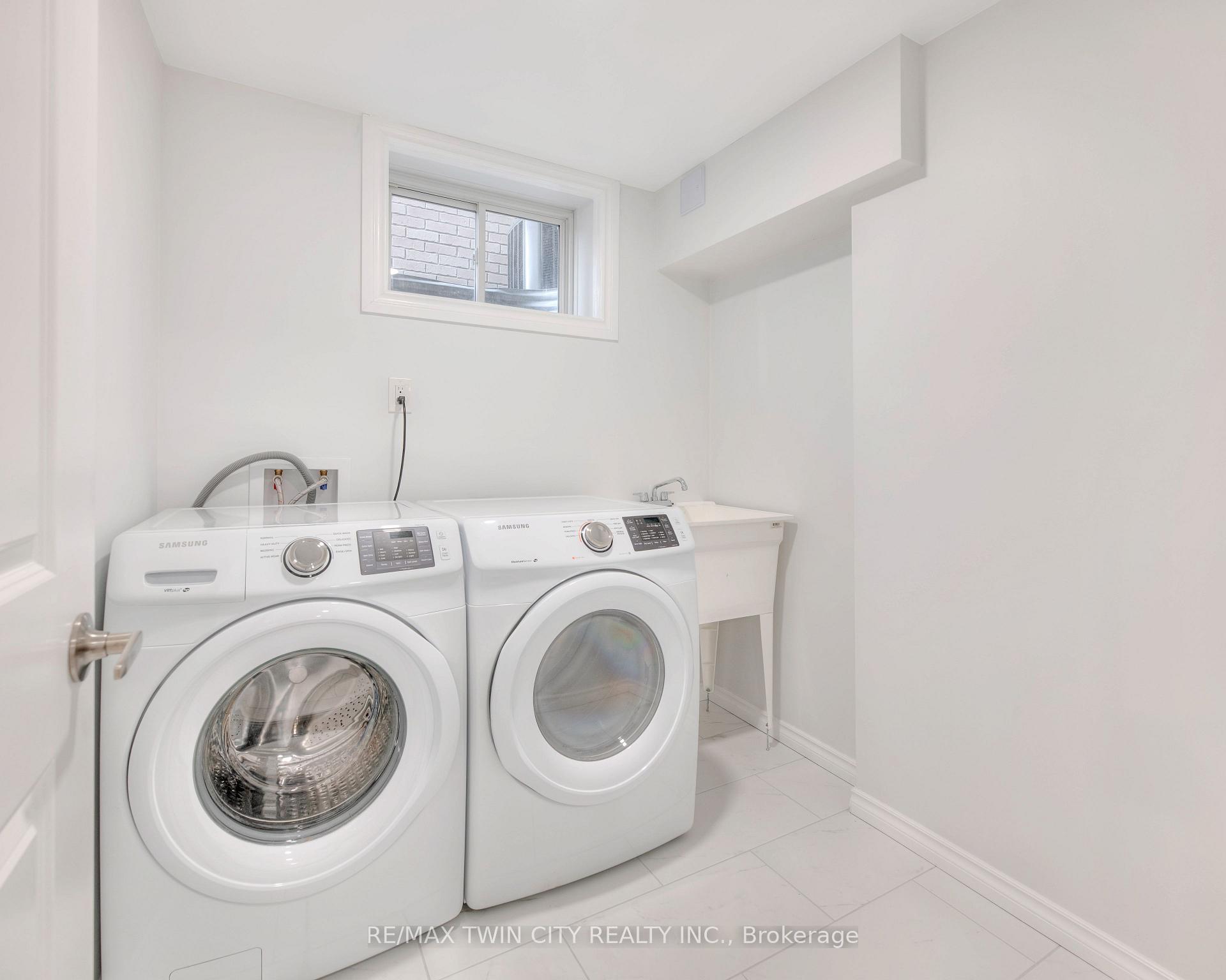 Photo 39 of 7 Pondcliffe Drive, Kitchener — HOMEH
