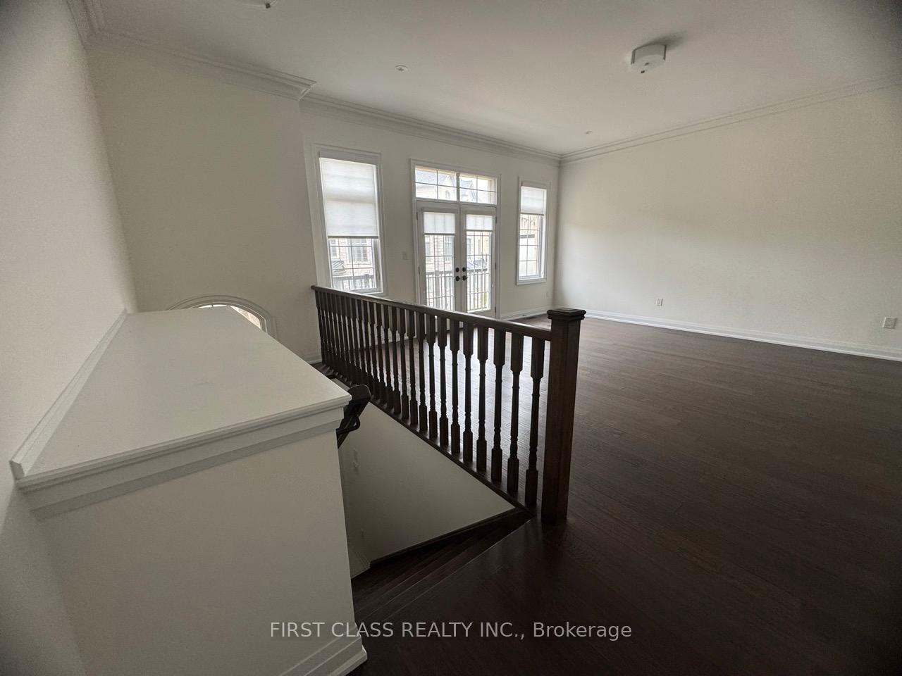 Photo 4 of 65 West Village Lane, Markham, Angus Glen — HOMEH