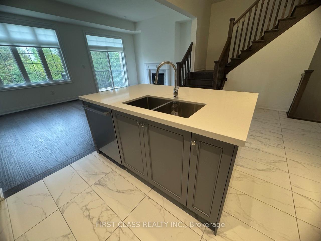Photo 15 of 65 West Village Lane, Markham, Angus Glen — HOMEH