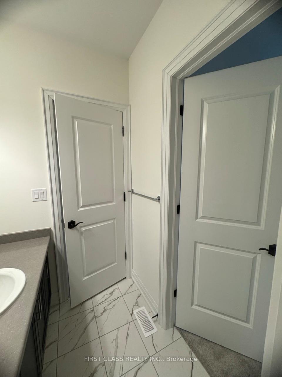 Photo 33 of 65 West Village Lane, Markham, Angus Glen — HOMEH