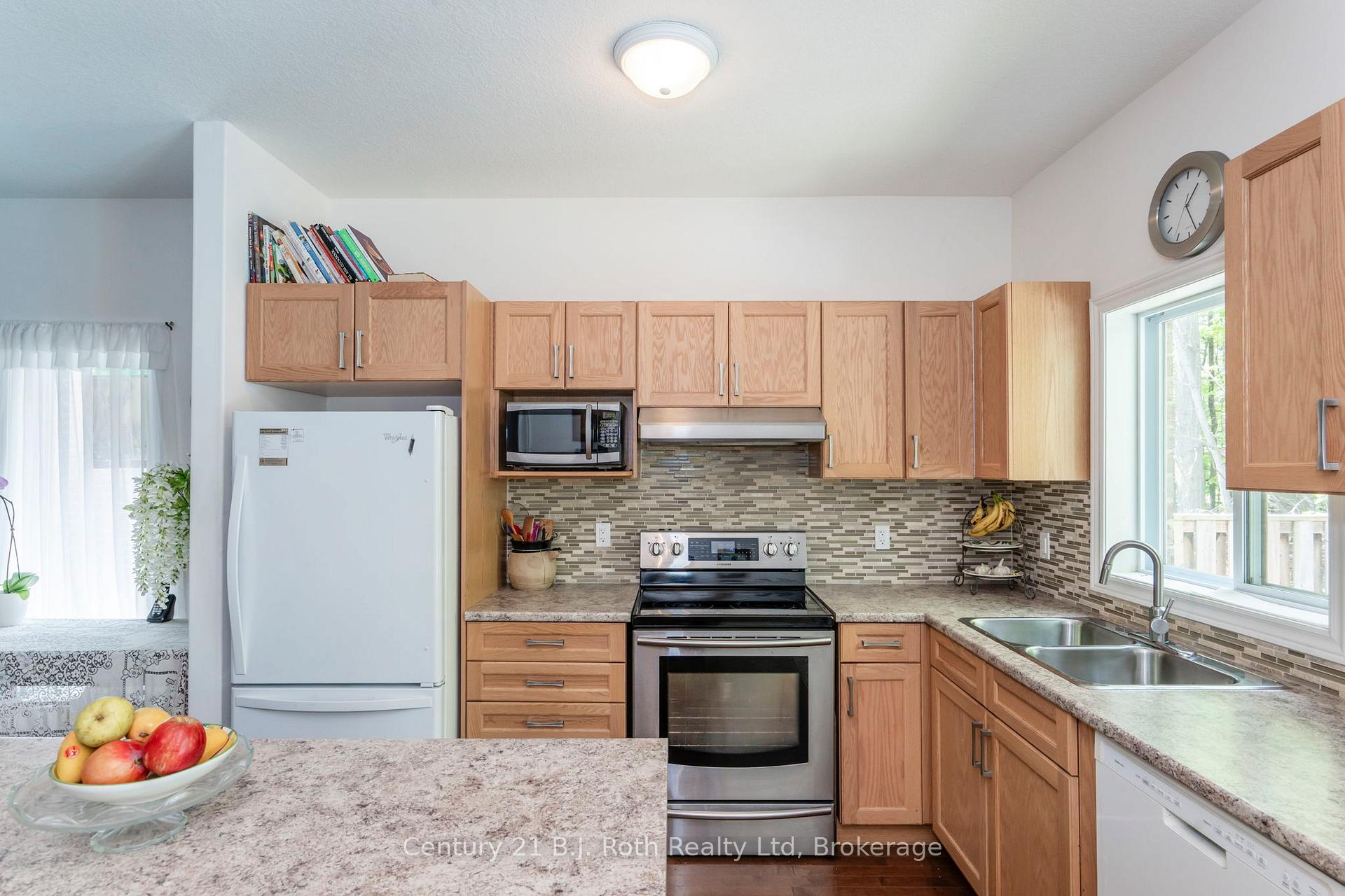 Photo 7 of 1002 Cook Drive, Midland — HOMEH