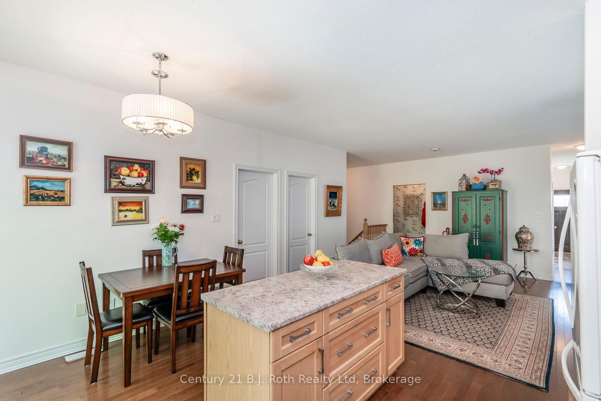 Photo 10 of 1002 Cook Drive, Midland — HOMEH