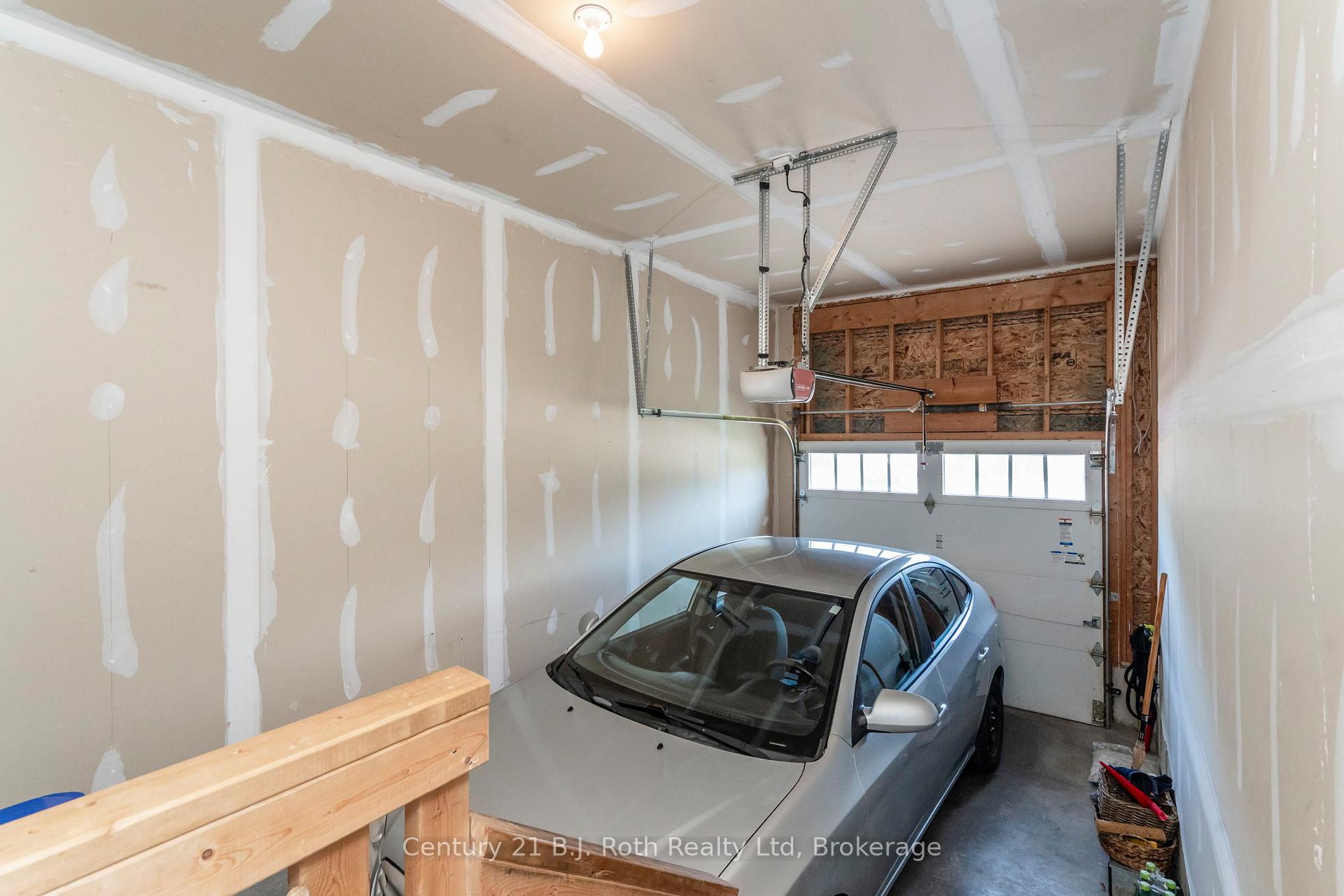 Photo 31 of 1002 Cook Drive, Midland — HOMEH