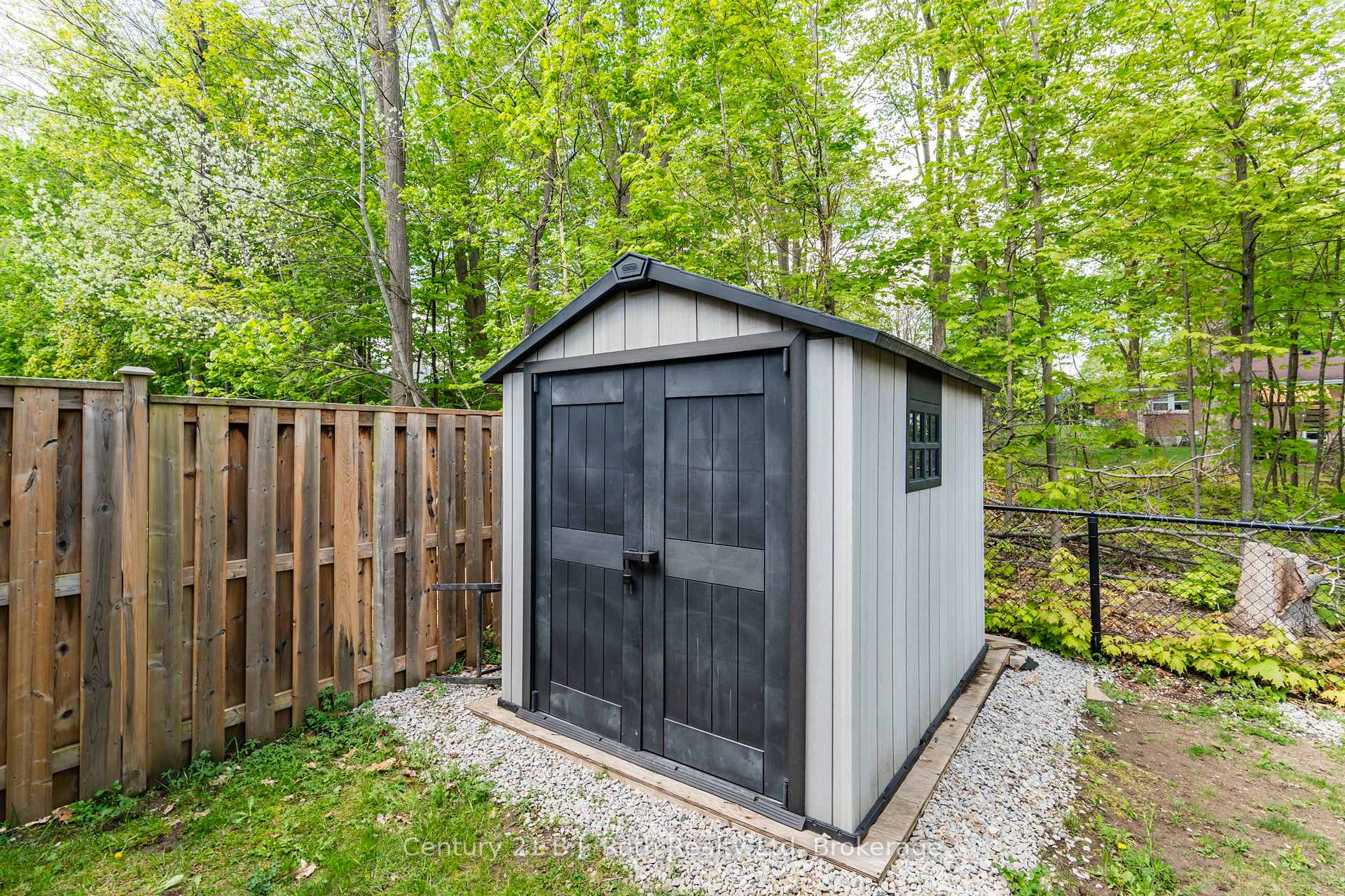 Photo 32 of 1002 Cook Drive, Midland — HOMEH