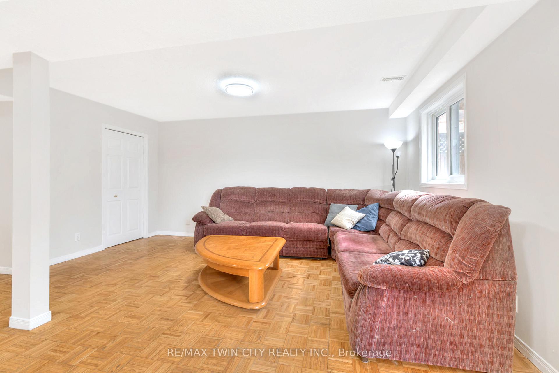 Photo 19 of 580 Old Huron Place, Kitchener — HOMEH