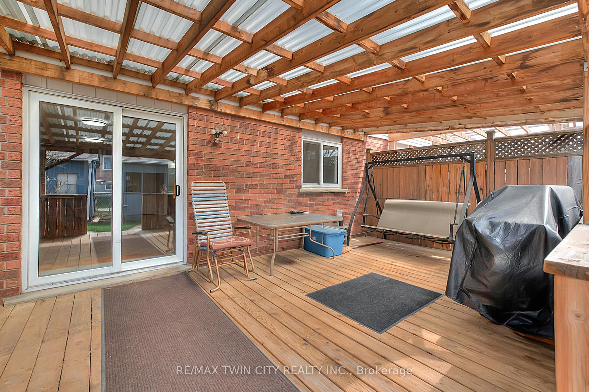 Photo 23 of 580 Old Huron Place, Kitchener — HOMEH