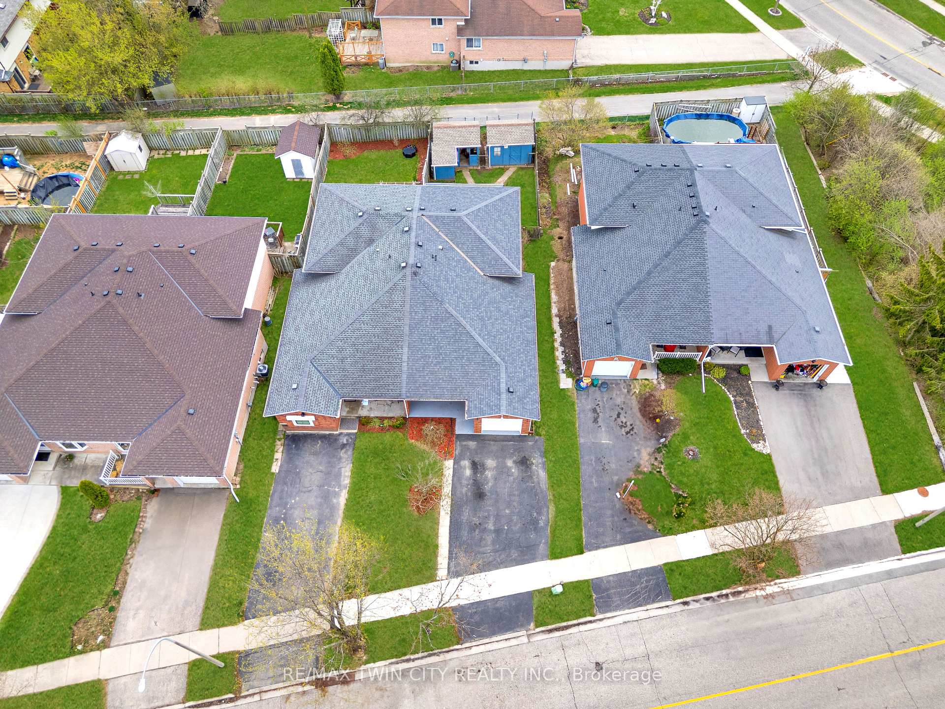 Photo 36 of 580 Old Huron Place, Kitchener — HOMEH