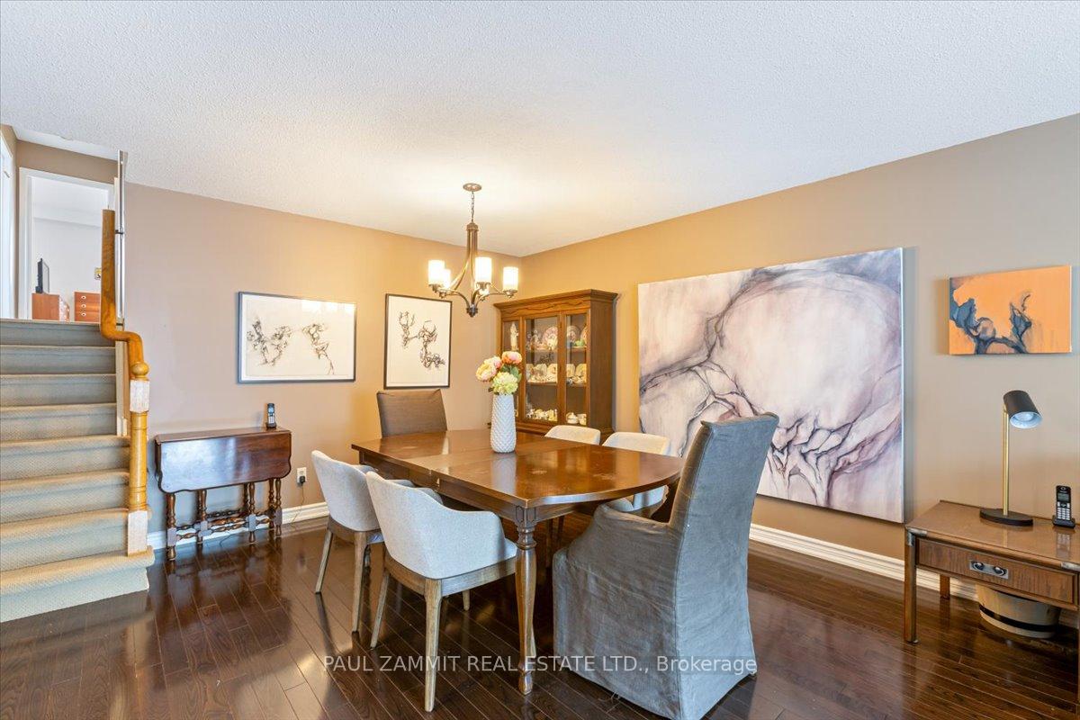 Photo 7 of 25 Hoover Drive, Markham, Aileen-Willowbrook — HOMEH