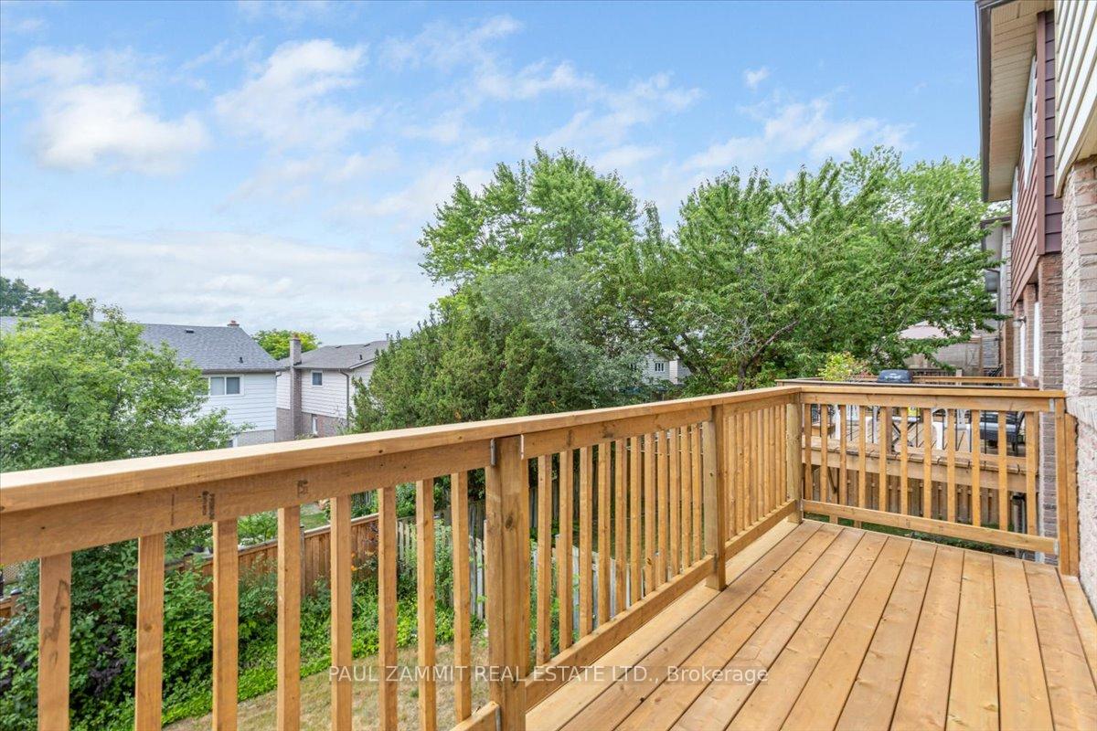 Photo 21 of 25 Hoover Drive, Markham, Aileen-Willowbrook — HOMEH