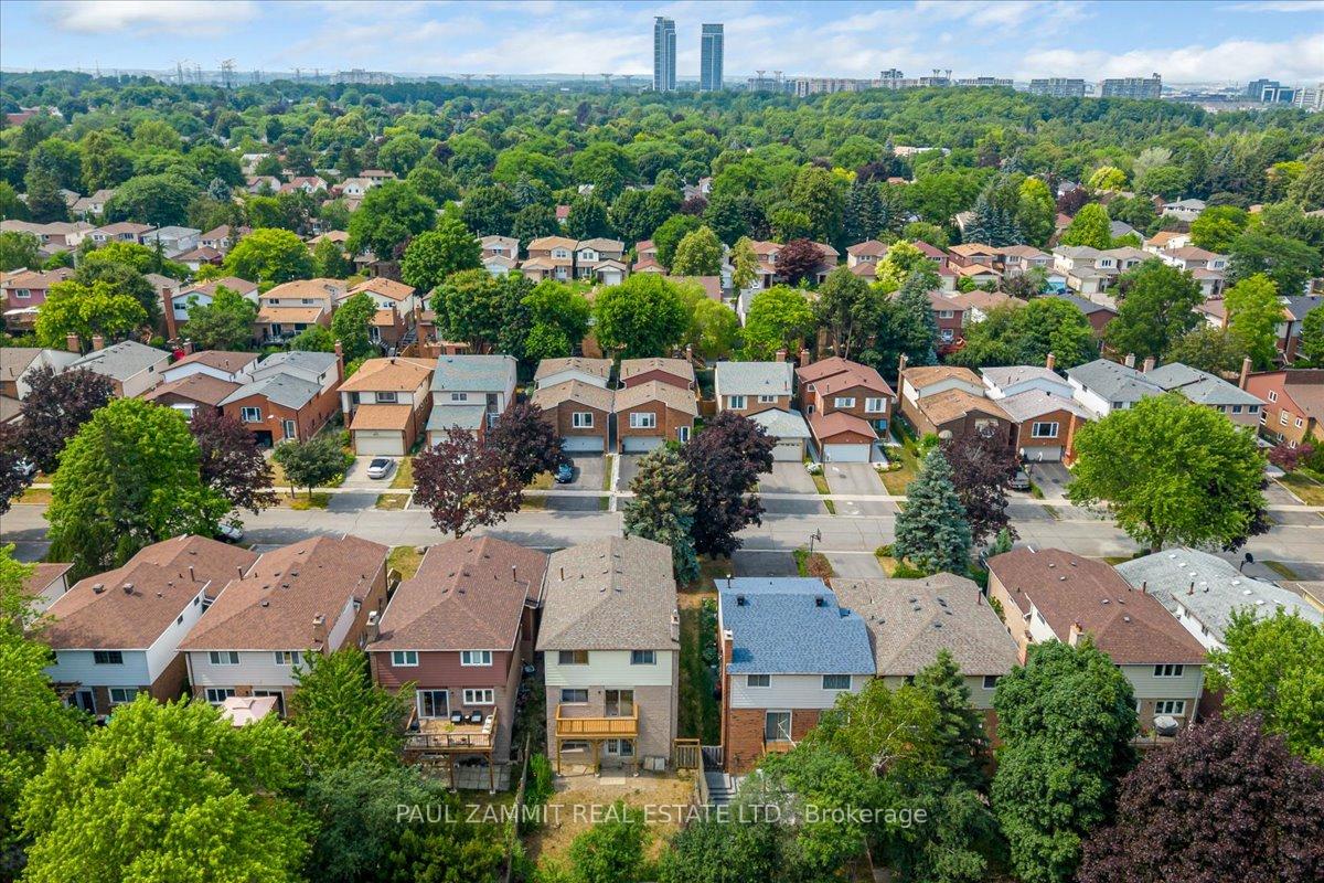 Photo 31 of 25 Hoover Drive, Markham, Aileen-Willowbrook — HOMEH