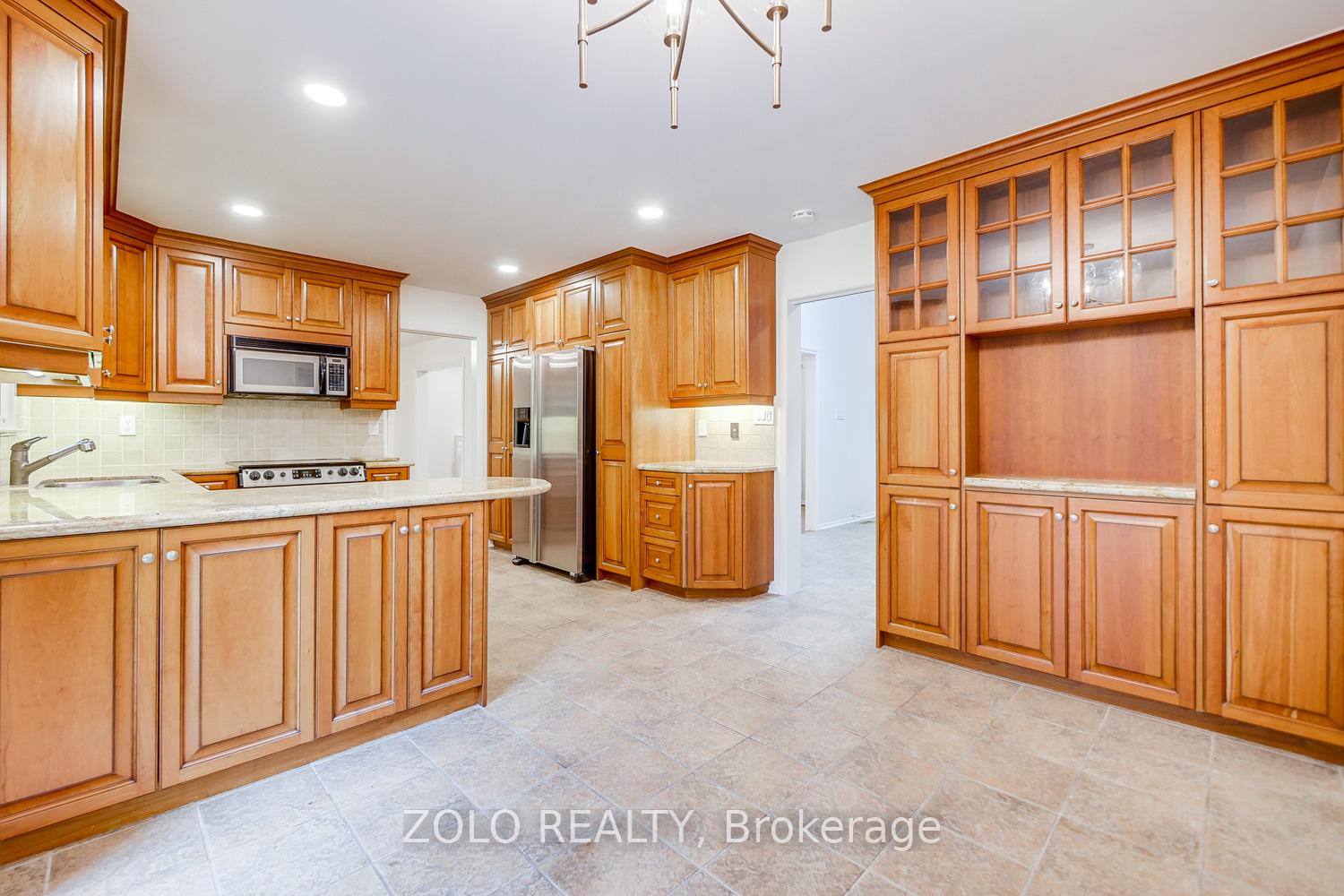Photo 10 of 40 Elgin Street, Markham, Thornhill — HOMEH