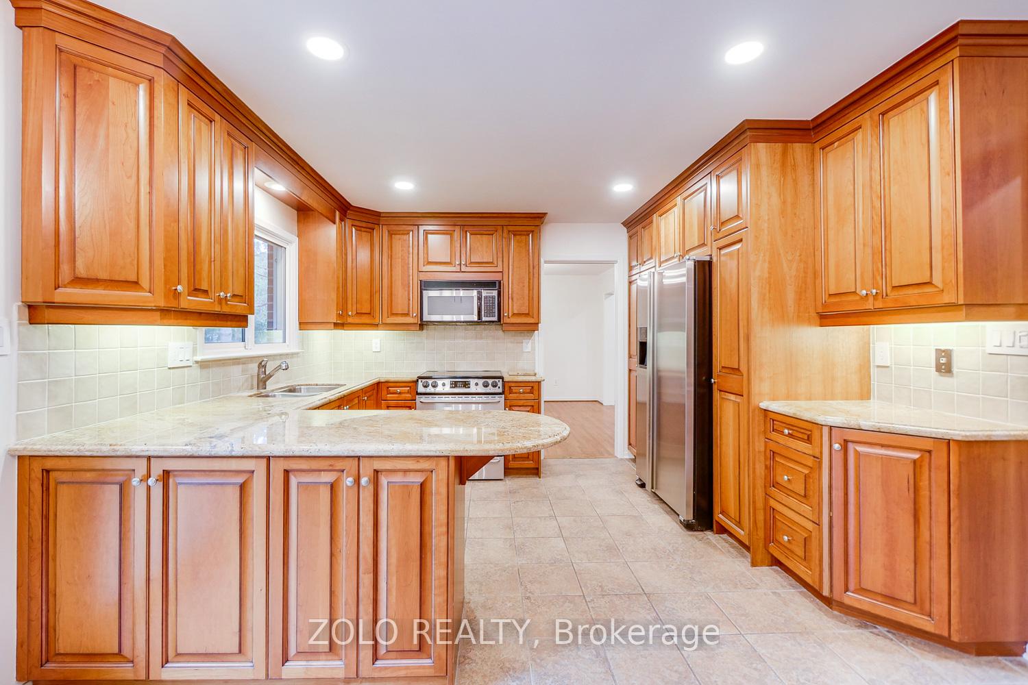 Photo 11 of 40 Elgin Street, Markham, Thornhill — HOMEH