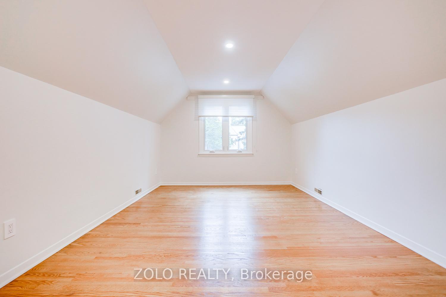 Photo 23 of 40 Elgin Street, Markham, Thornhill — HOMEH