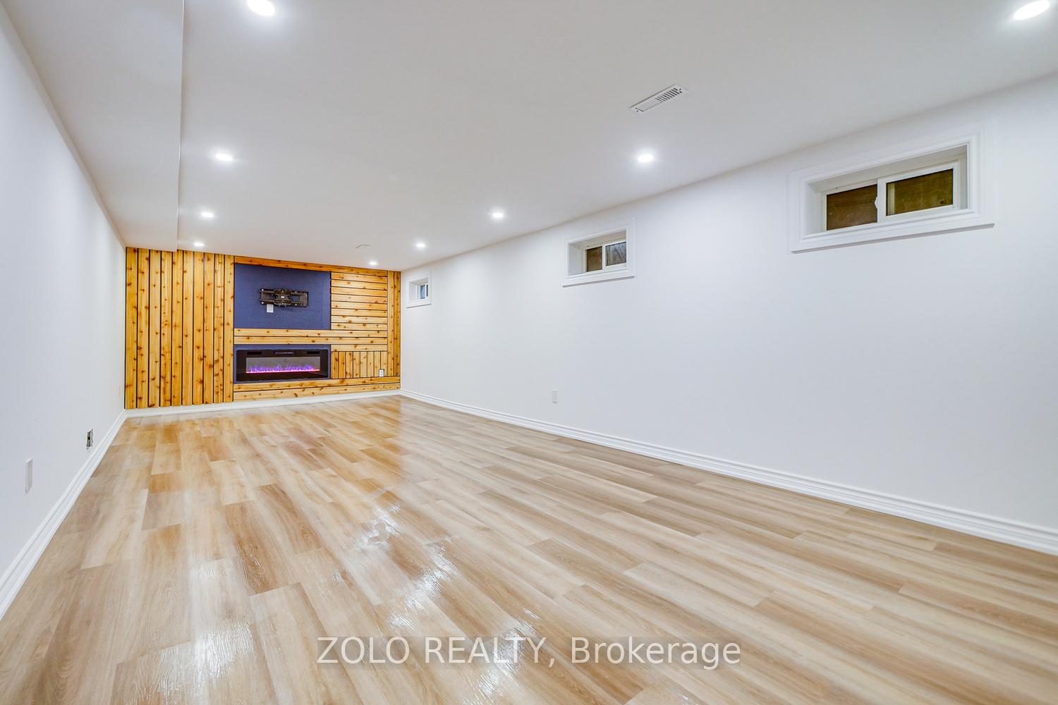 Photo 27 of 40 Elgin Street, Markham, Thornhill — HOMEH