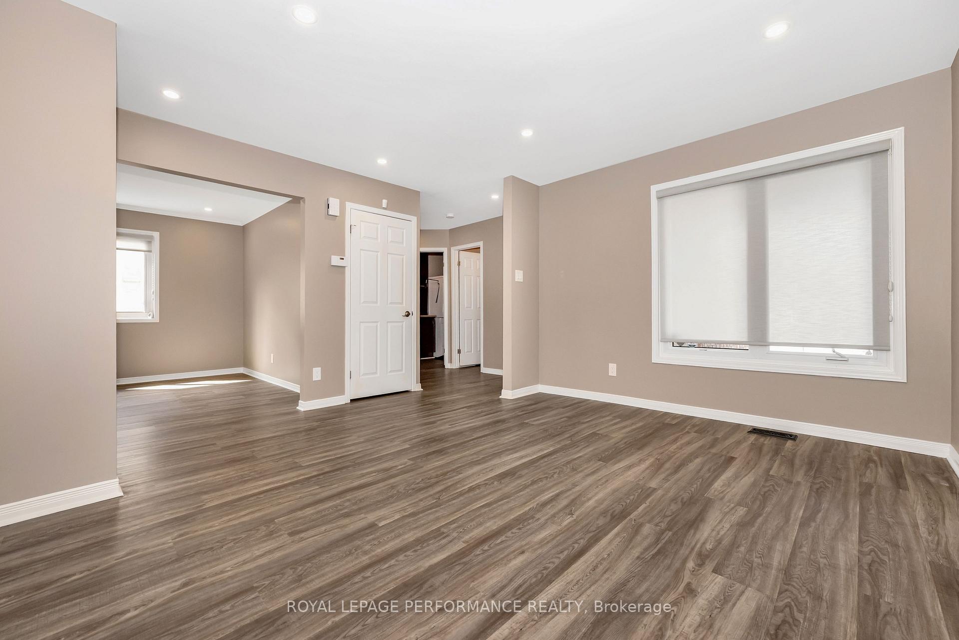 Photo 6 of 52 Saddlehorn Crescent, Ottawa, Kanata - Bridlewood — HOMEH