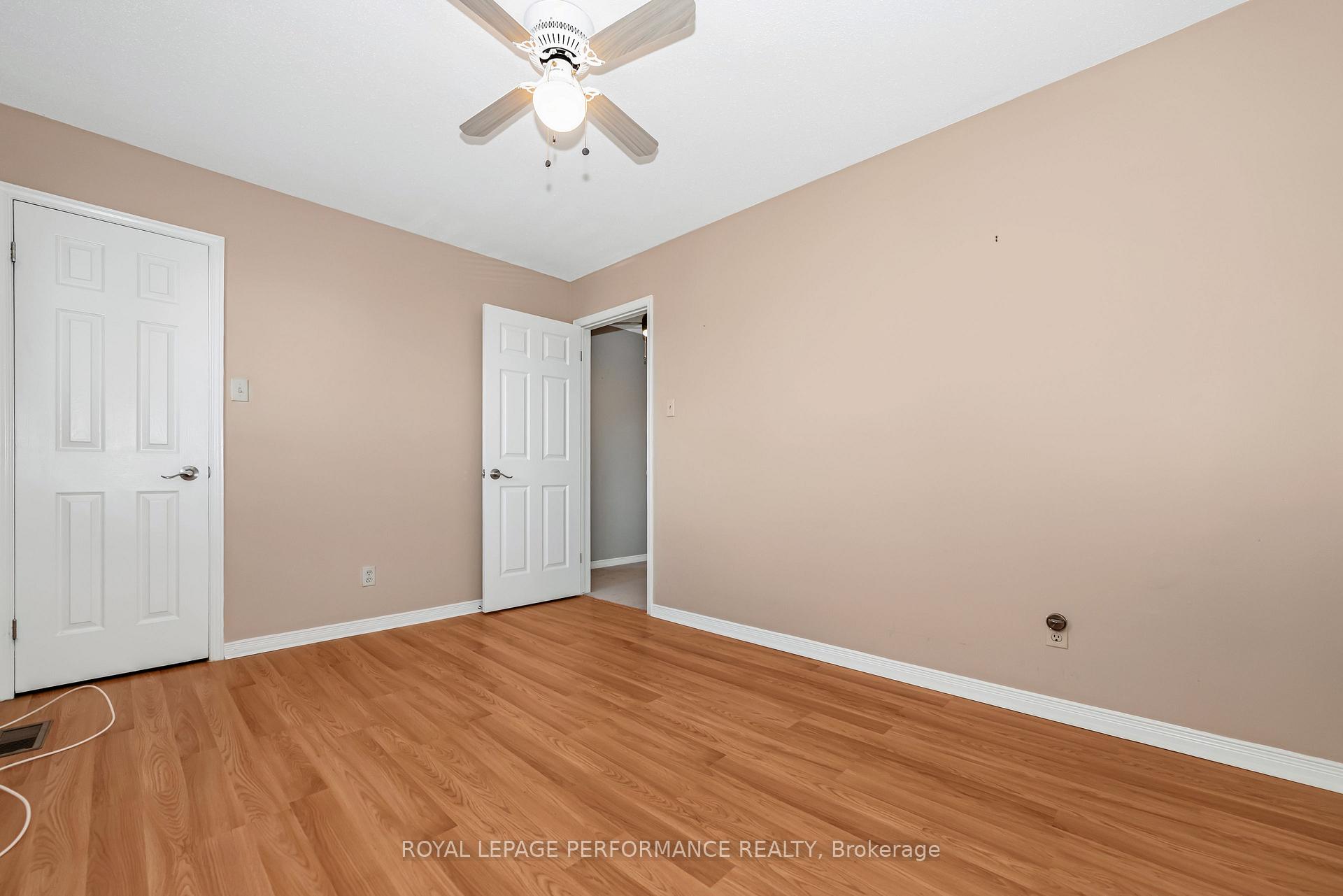 Photo 21 of 52 Saddlehorn Crescent, Ottawa, Kanata - Bridlewood — HOMEH