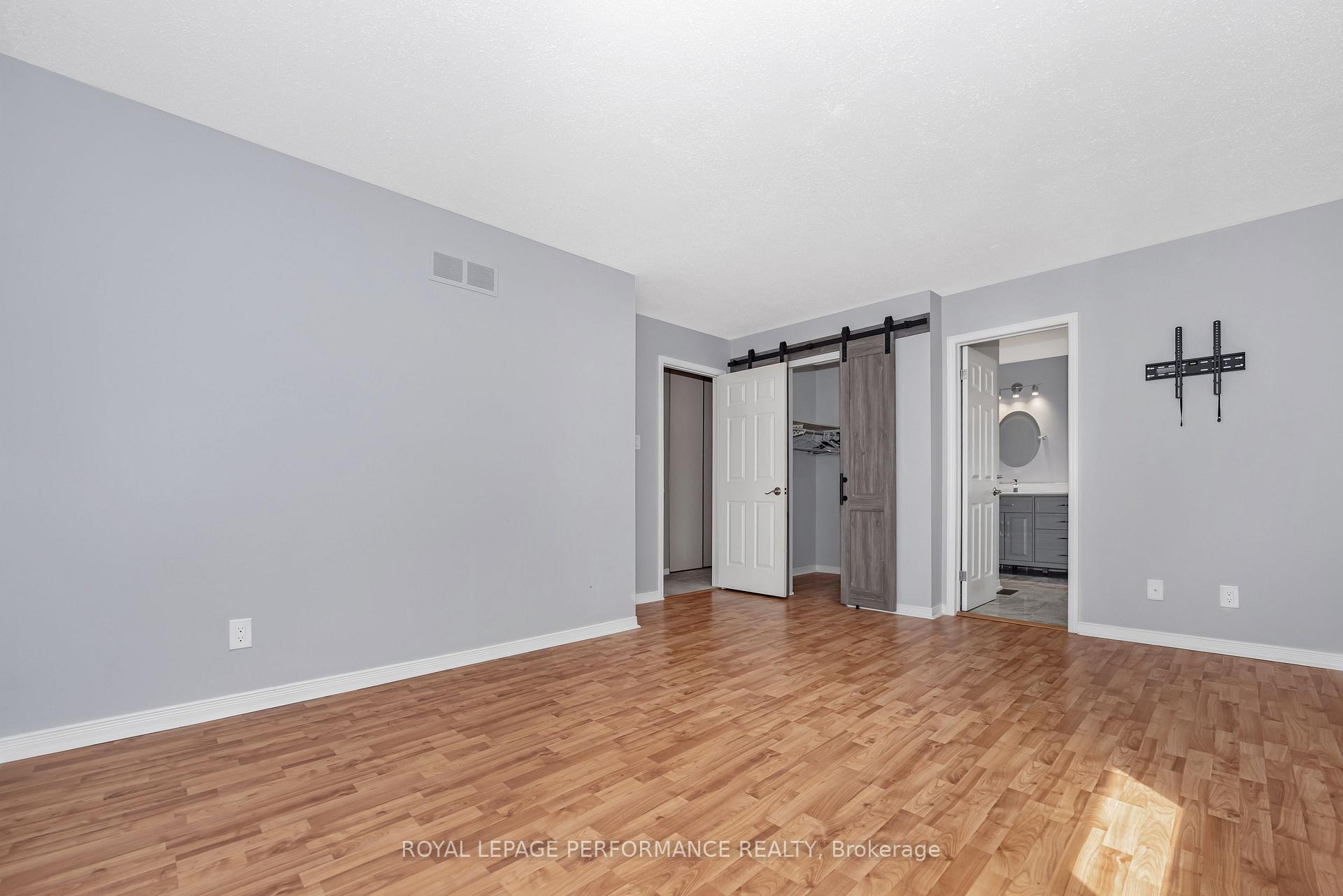 Photo 28 of 52 Saddlehorn Crescent, Ottawa, Kanata - Bridlewood — HOMEH