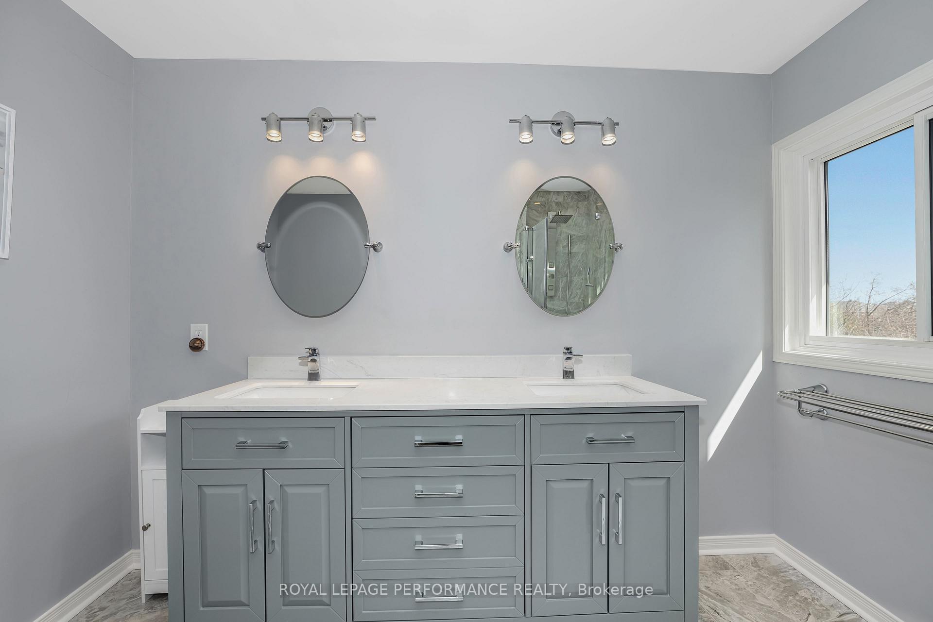 Photo 29 of 52 Saddlehorn Crescent, Ottawa, Kanata - Bridlewood — HOMEH