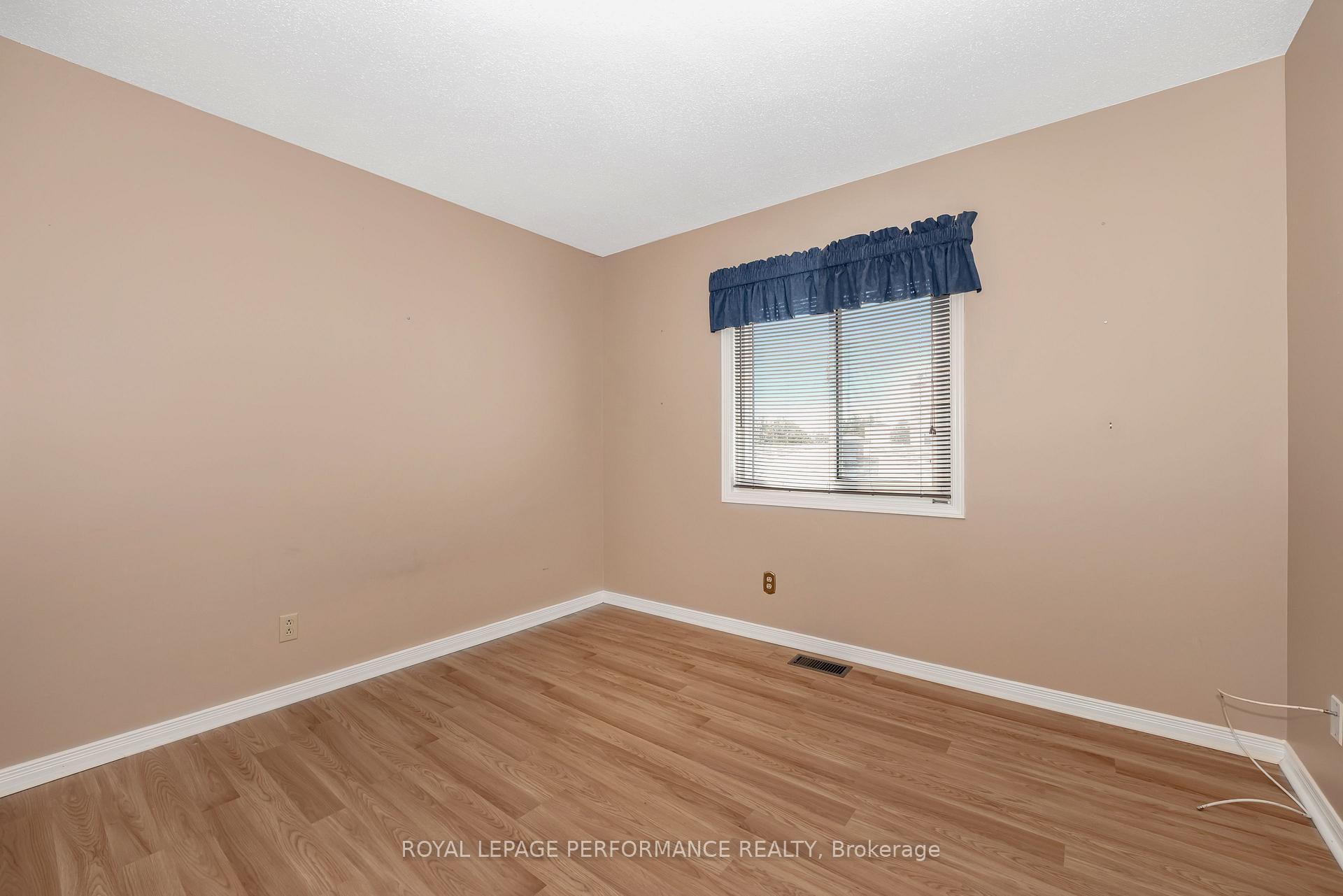 Photo 31 of 52 Saddlehorn Crescent, Ottawa, Kanata - Bridlewood — HOMEH