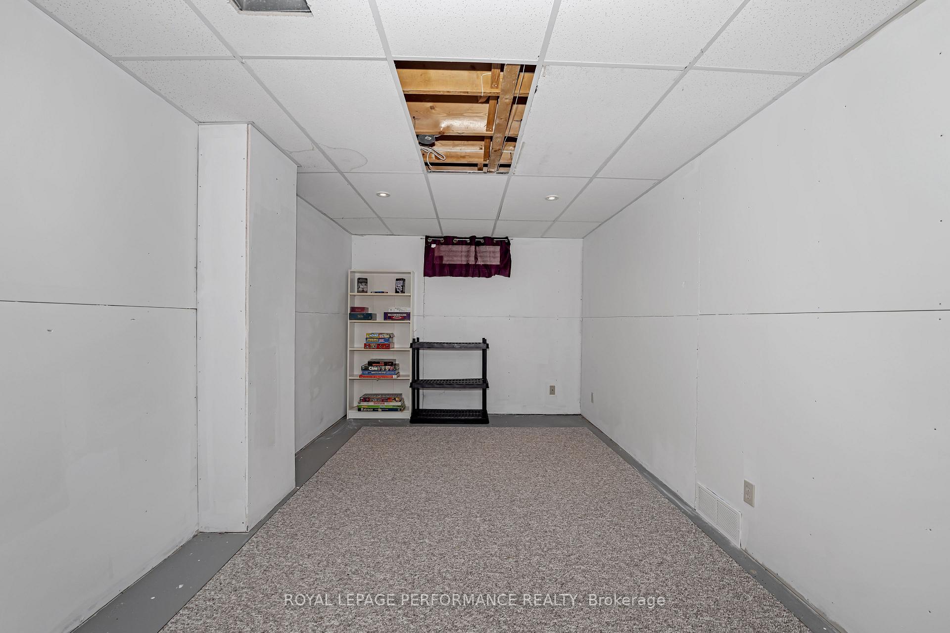 Photo 33 of 52 Saddlehorn Crescent, Ottawa, Kanata - Bridlewood — HOMEH