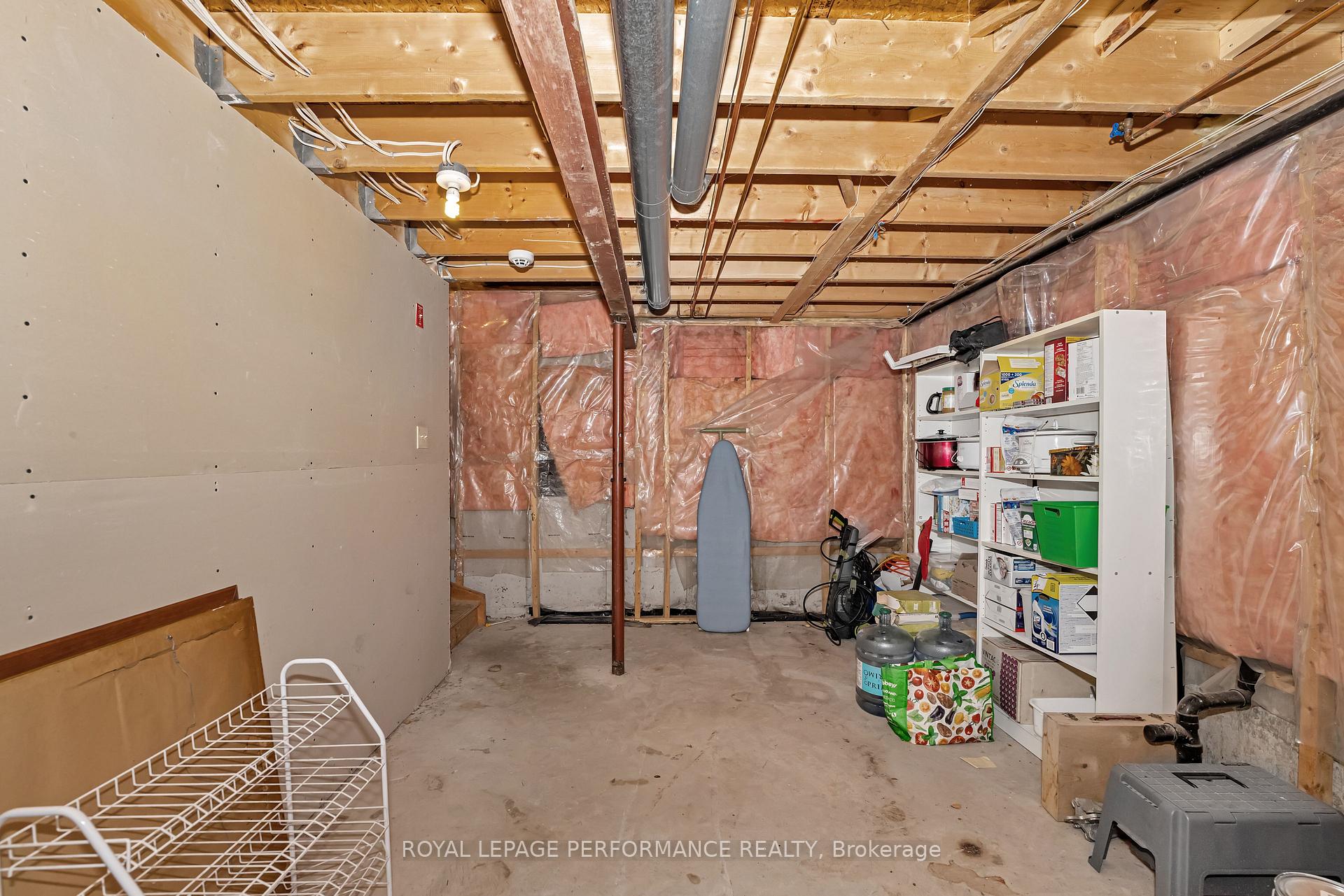 Photo 36 of 52 Saddlehorn Crescent, Ottawa, Kanata - Bridlewood — HOMEH