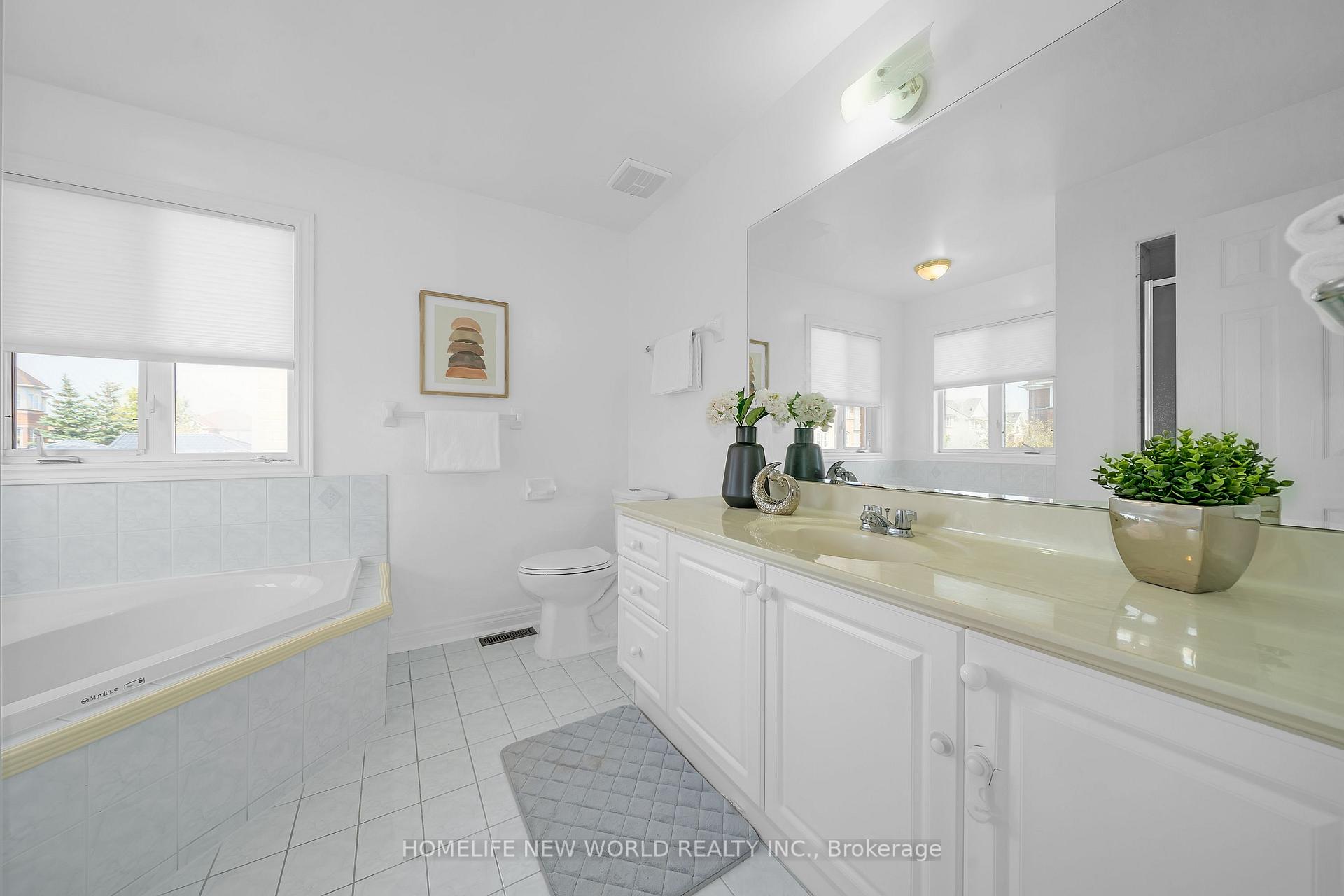 Photo 23 of 72 Ray Street, Markham, Village Green-South Unionville — HOMEH