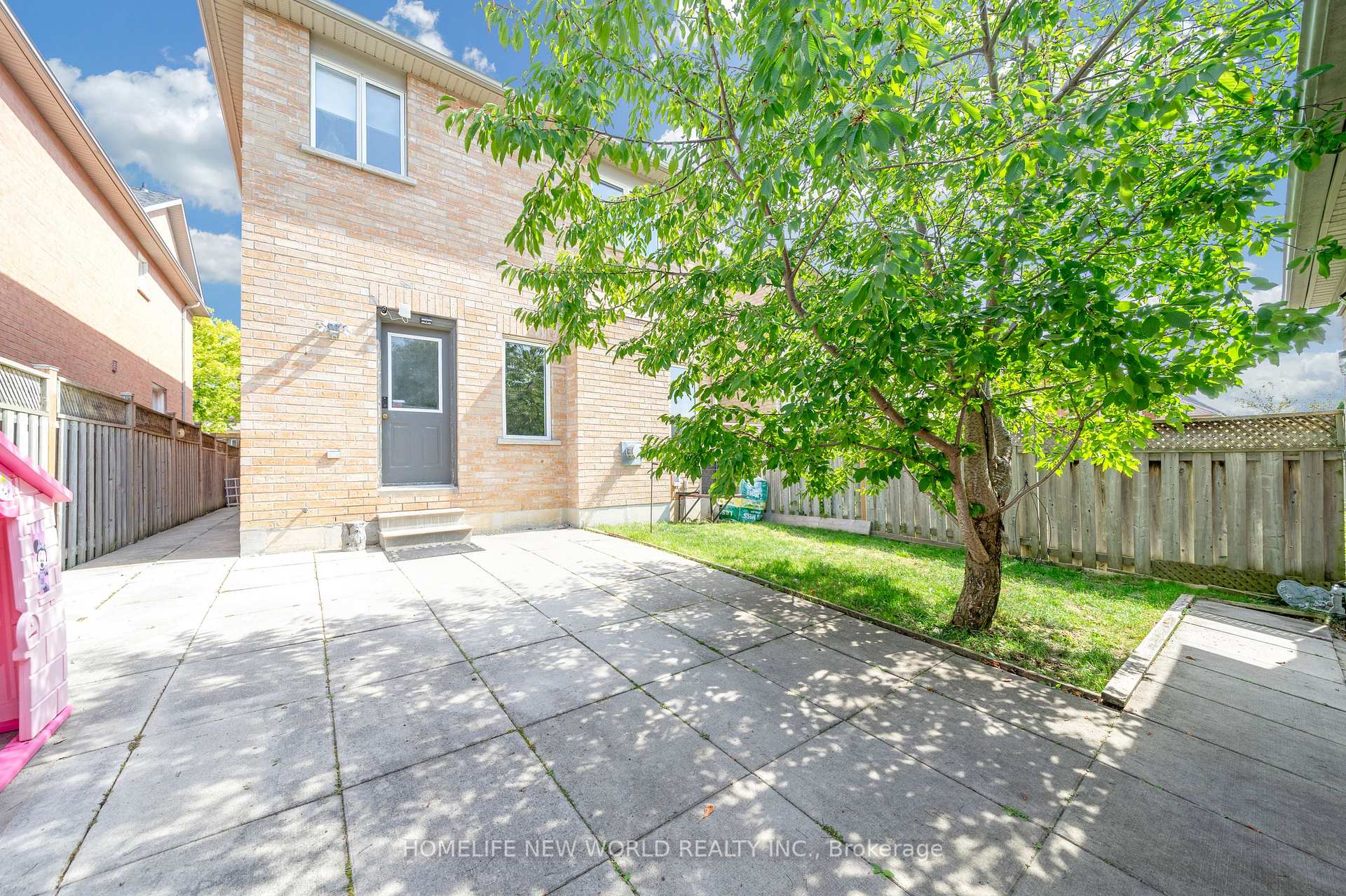 Photo 29 of 72 Ray Street, Markham, Village Green-South Unionville — HOMEH