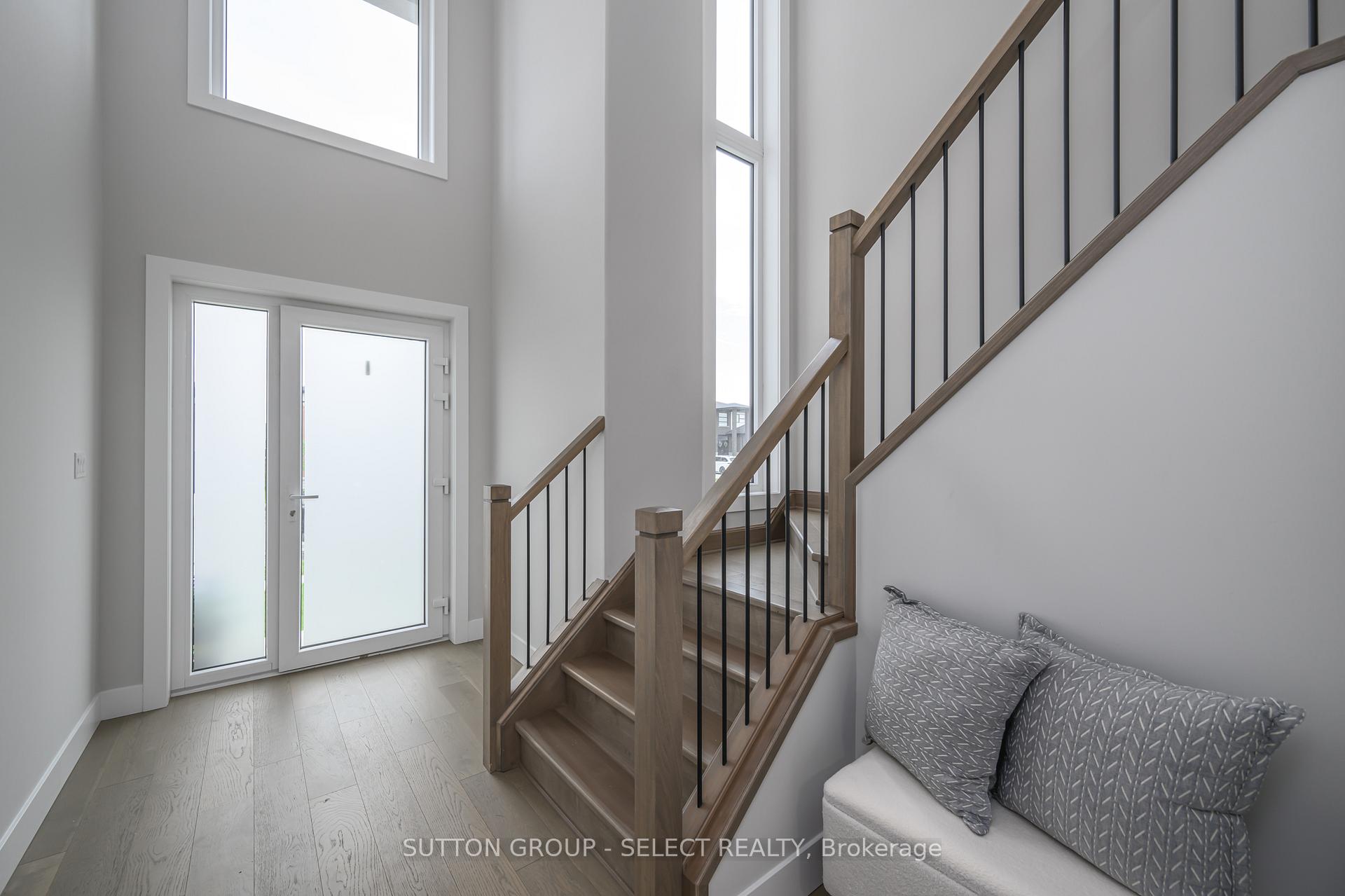 Photo 2 of 132 Crestview Drive, Middlesex Centre, Rural Middlesex Centre — HOMEH