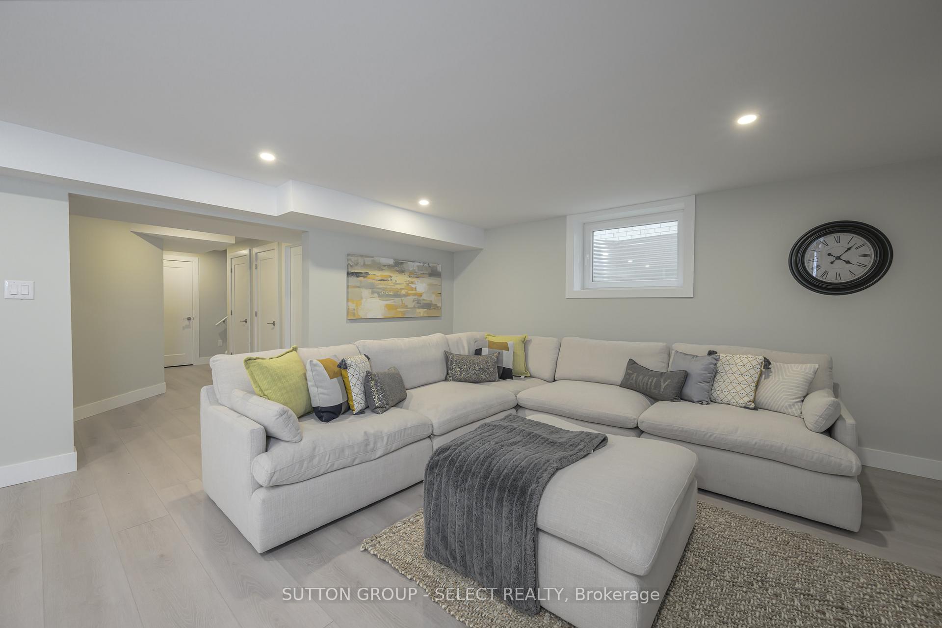 Photo 23 of 132 Crestview Drive, Middlesex Centre, Rural Middlesex Centre — HOMEH