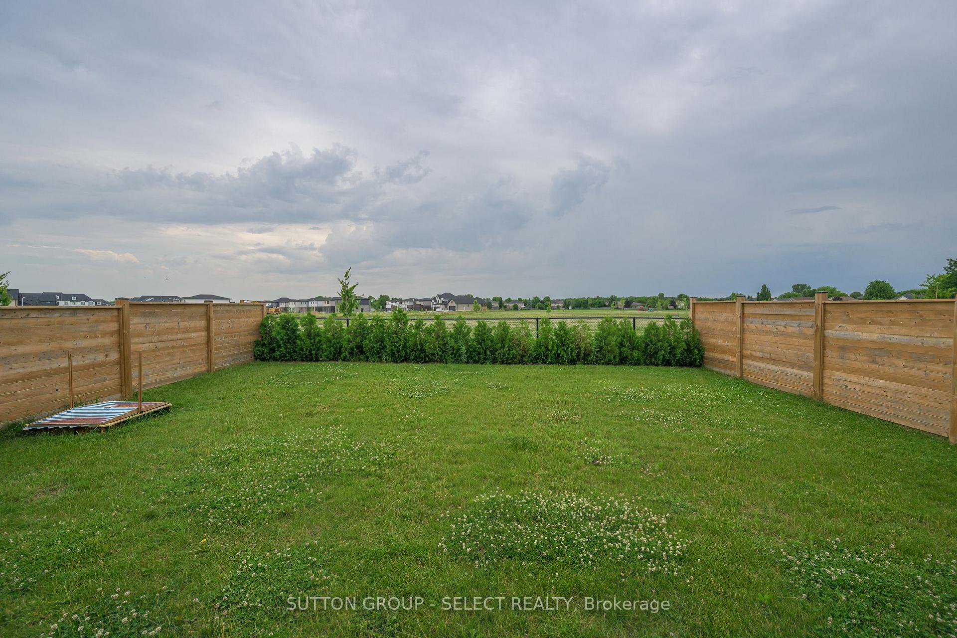 Photo 25 of 132 Crestview Drive, Middlesex Centre, Rural Middlesex Centre — HOMEH