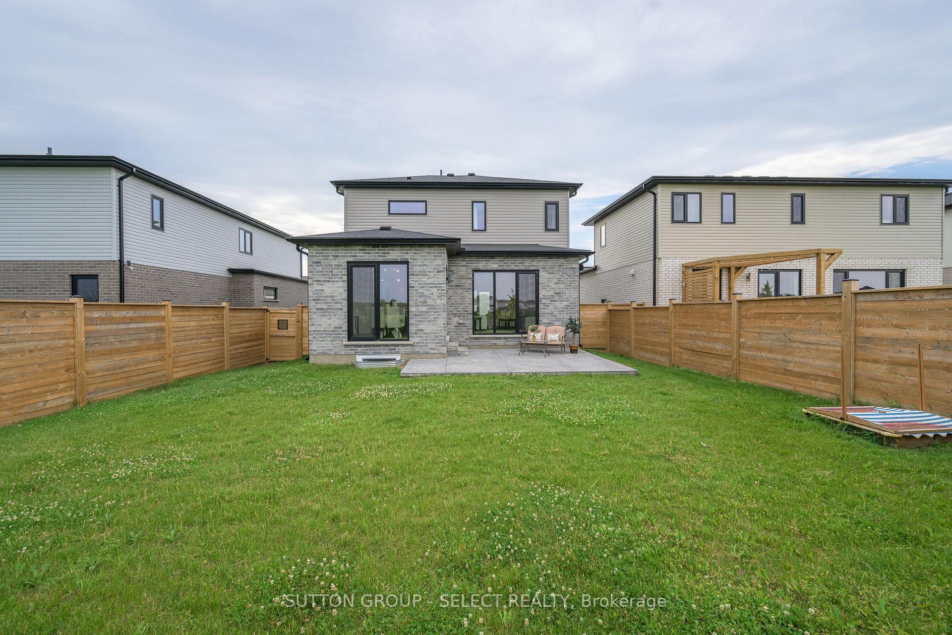 Photo 29 of 132 Crestview Drive, Middlesex Centre, Rural Middlesex Centre — HOMEH