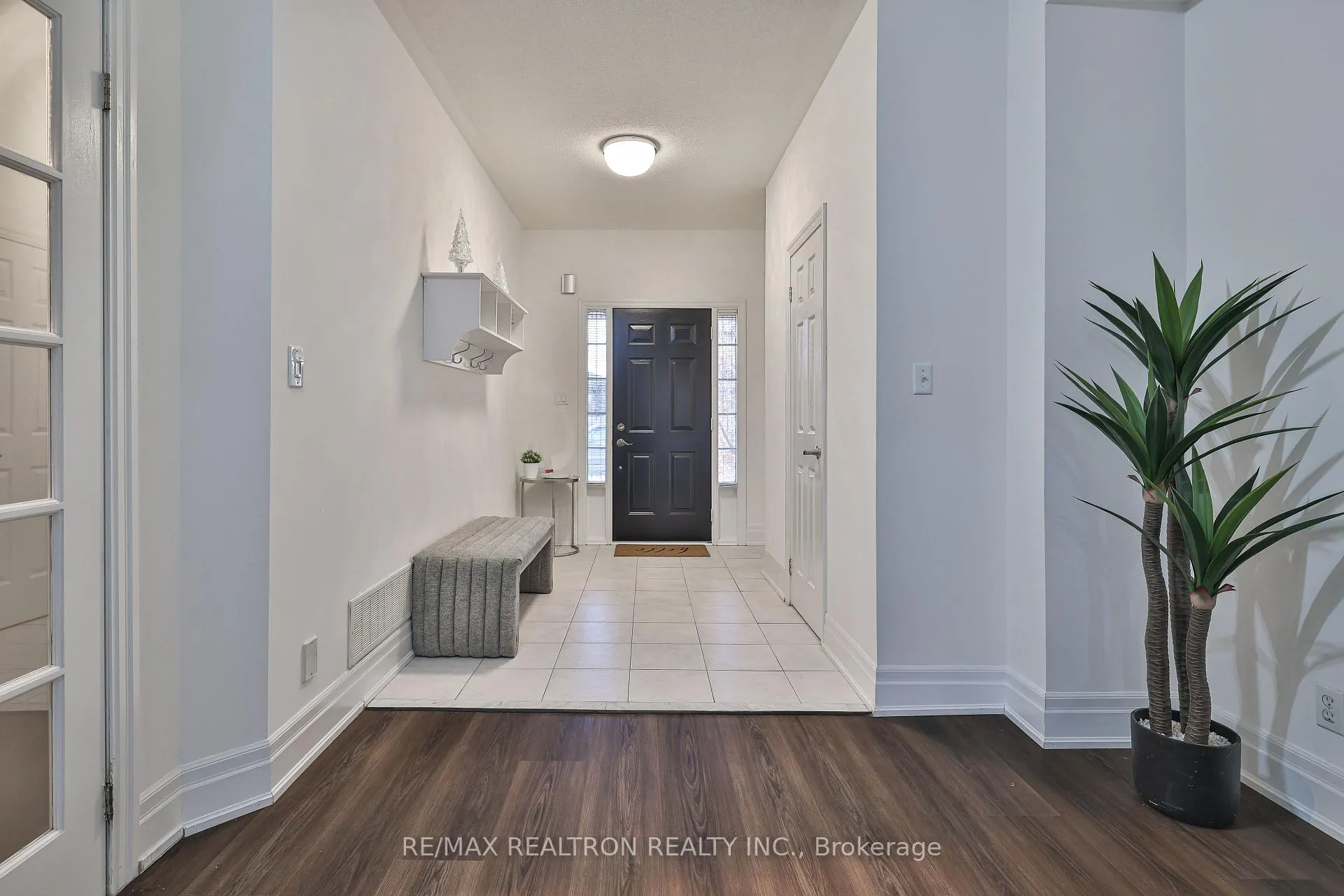 Photo 3 of 1270 Cartmer Way, Milton, Dempsey — HOMEH