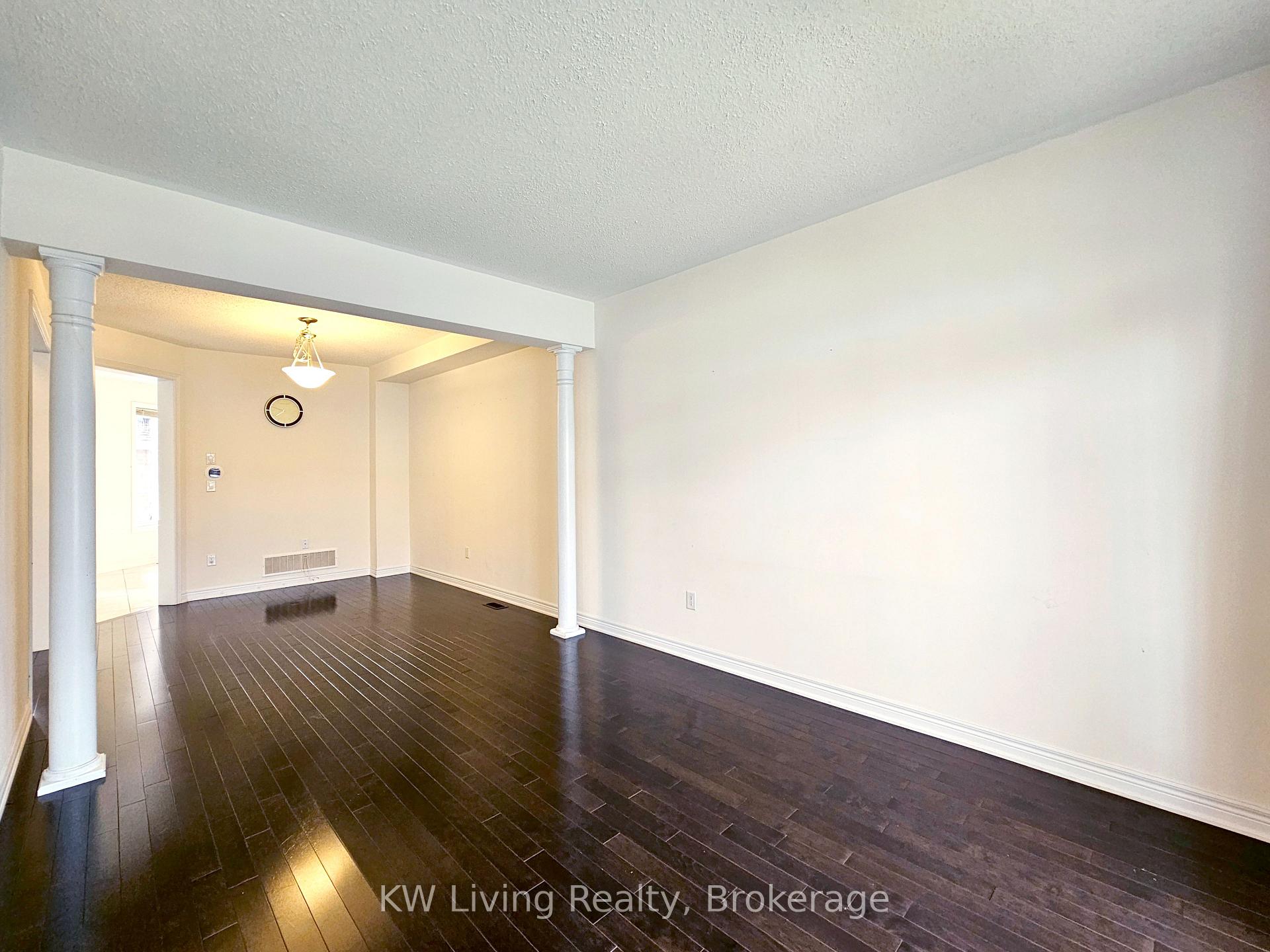 Photo 7 of 160 William Berczy Boulevard, Markham, Berczy — HOMEH